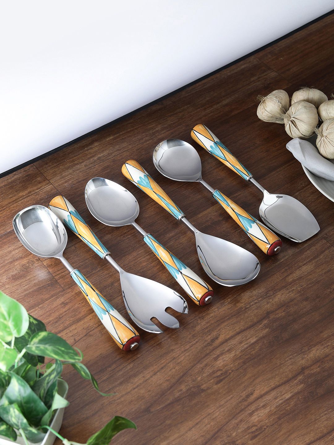 VarEesha Orange Printed Stainless Steel Set Price in India