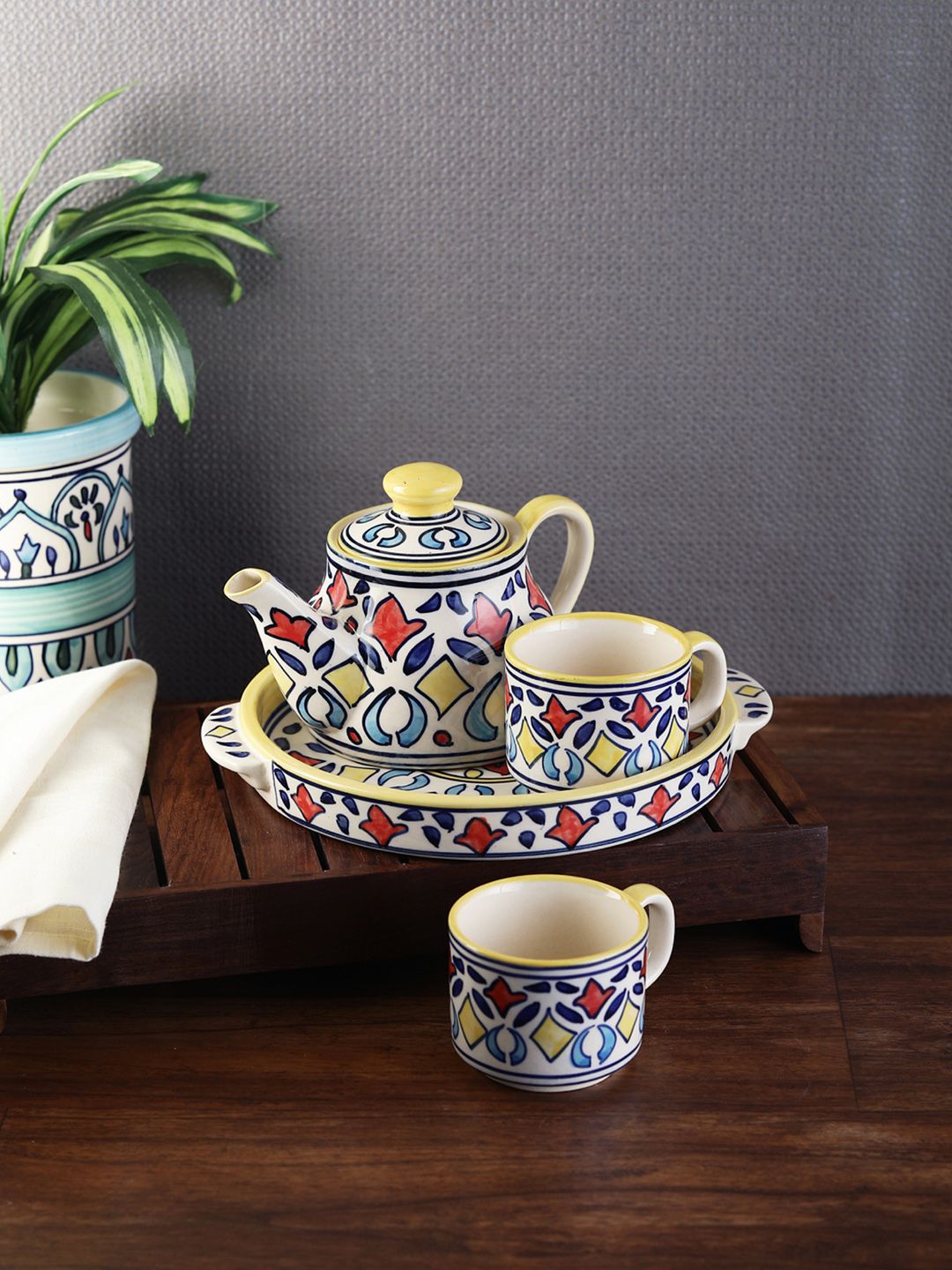 VarEesha Set of 4 Multicoloured Printed Ceramic Tea Pot with Cups Price in India