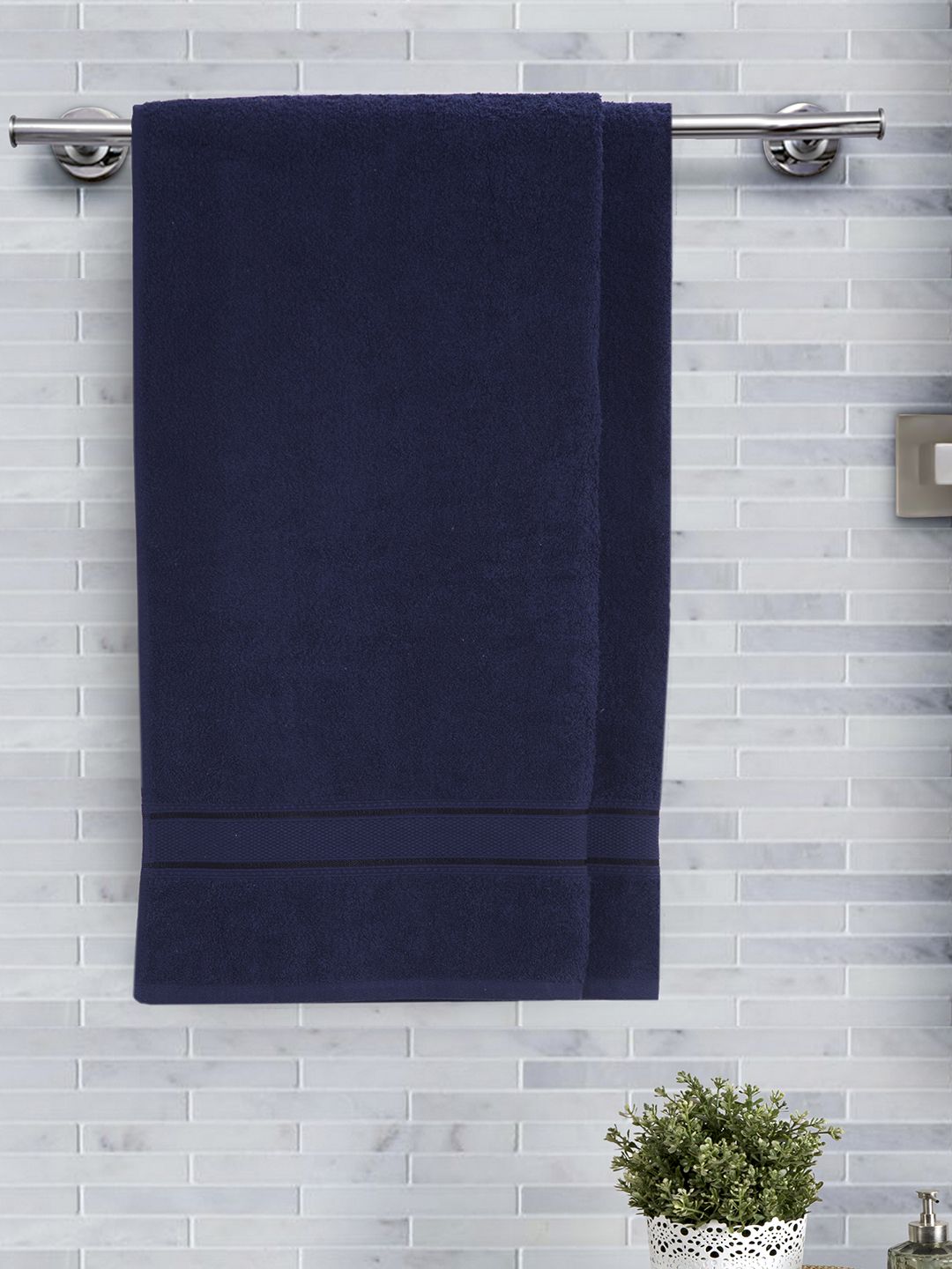Maspar Set Of 2 Navy Blue 500 GSM Bath Towels Price in India