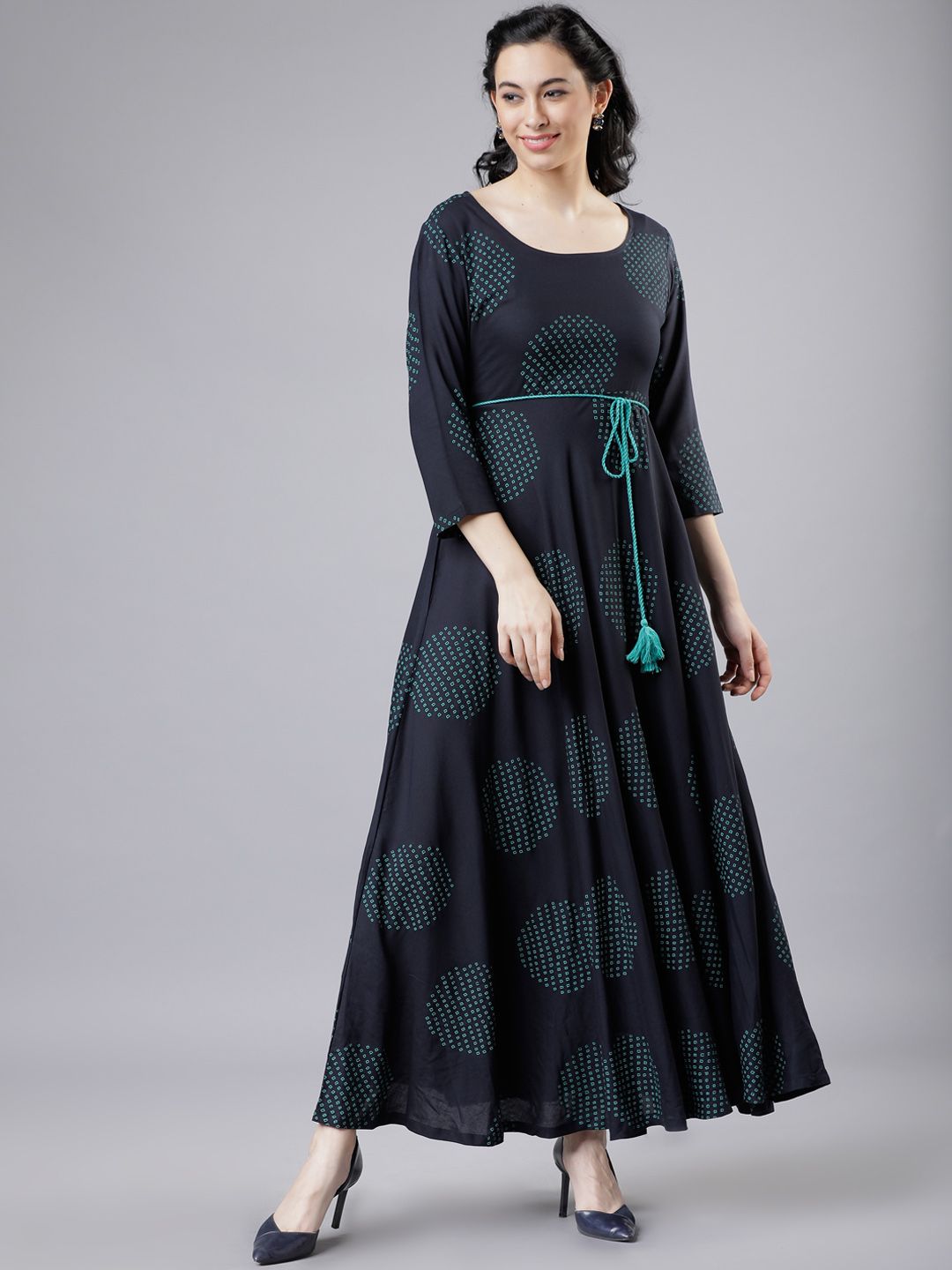 Vishudh Women Navy Blue & Green Maxi Dress