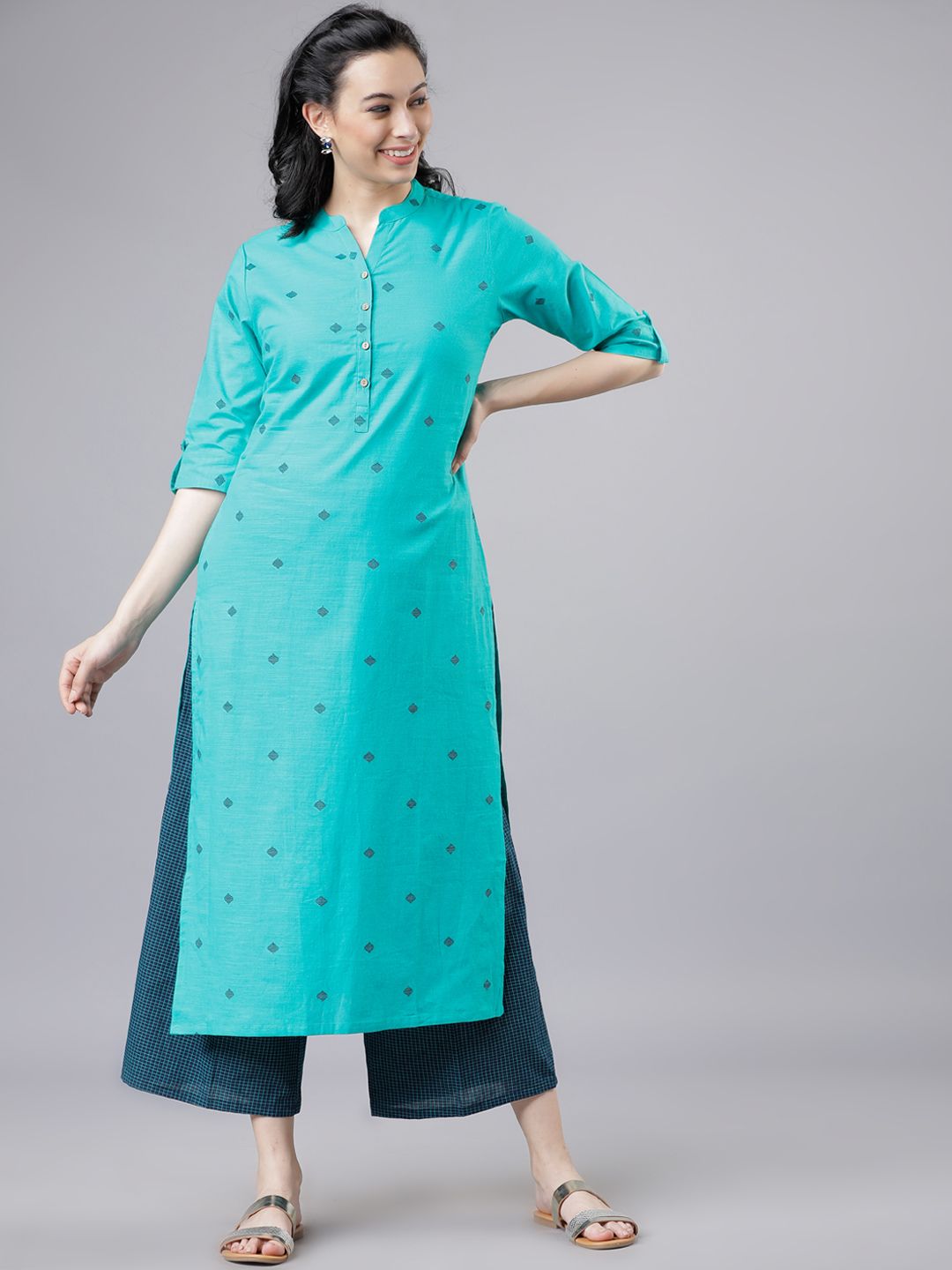 Vishudh Women Turquoise Blue & Navy Blue Printed Kurta with Palazzos Price in India