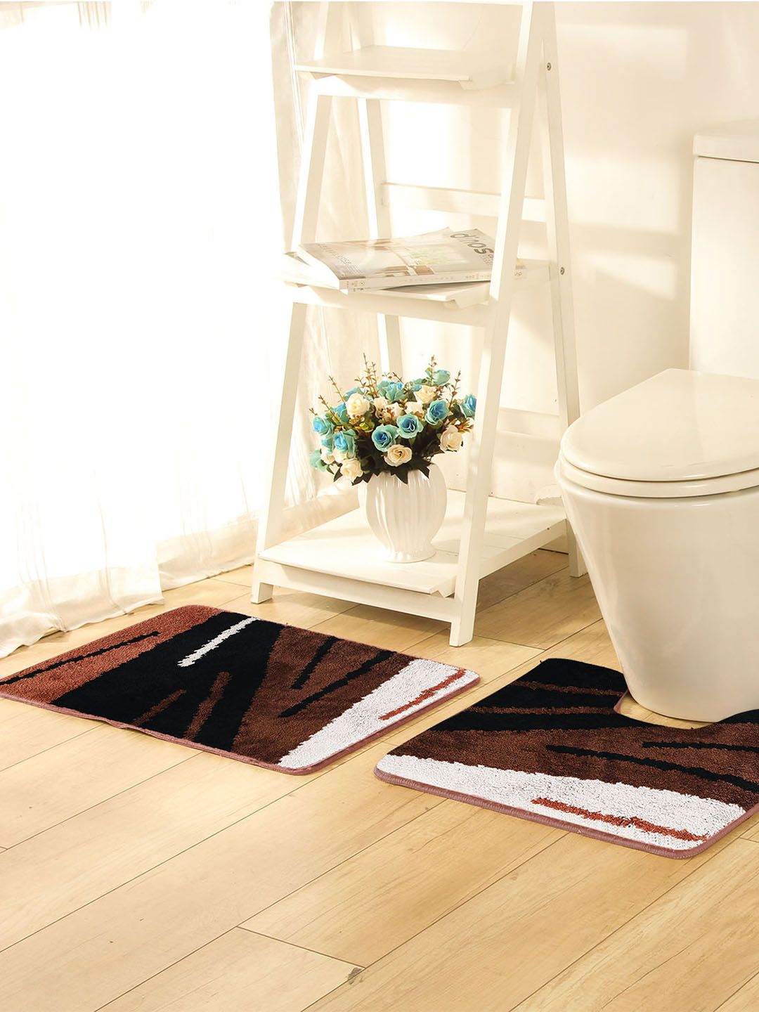 OBSESSIONS Multicoloured Microfiber Polyester Anti-Slip Bath Rug With Pedmat Price in India