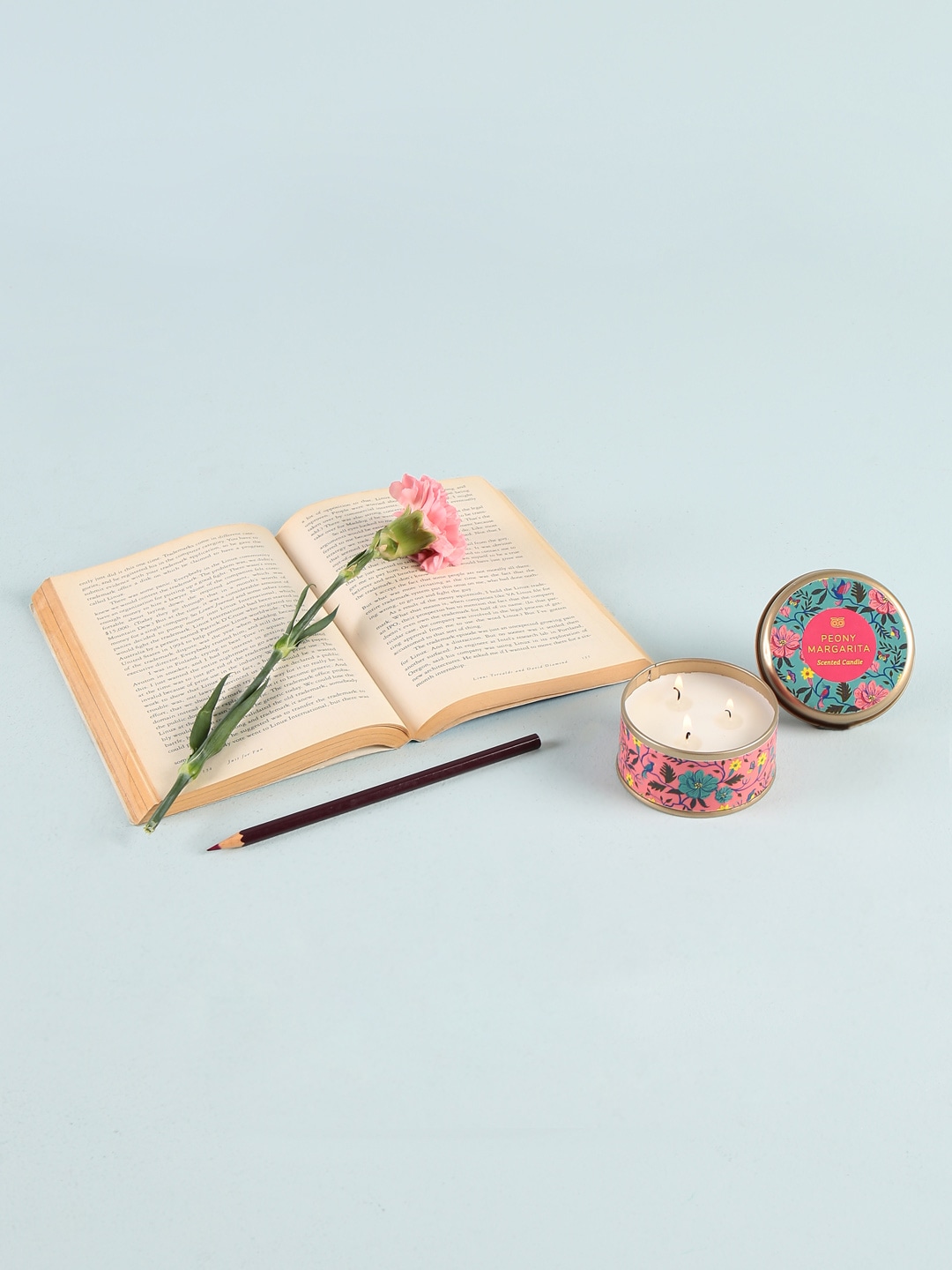 Chumbak Pink & Blue Printed Scented Travel Tin Candle Price in India