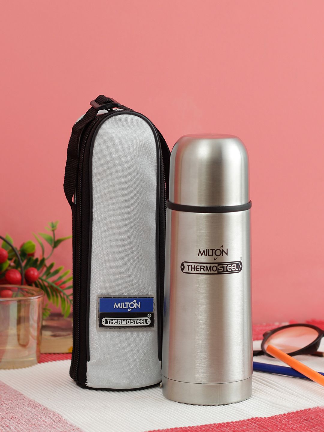 Milton Unisex Silver-Toned Vacuum Flasks Thermosteel Flip Lid Water Bottle 500ml Price in India