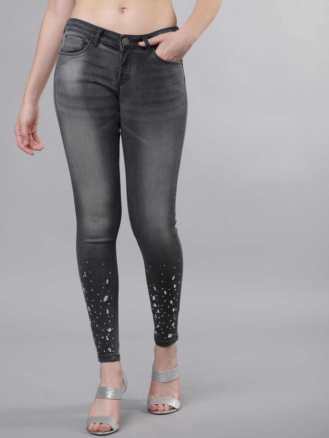 Tokyo Talkies Women Grey Skinny Fit Mid-Rise Clean Look Stretchable Jeans