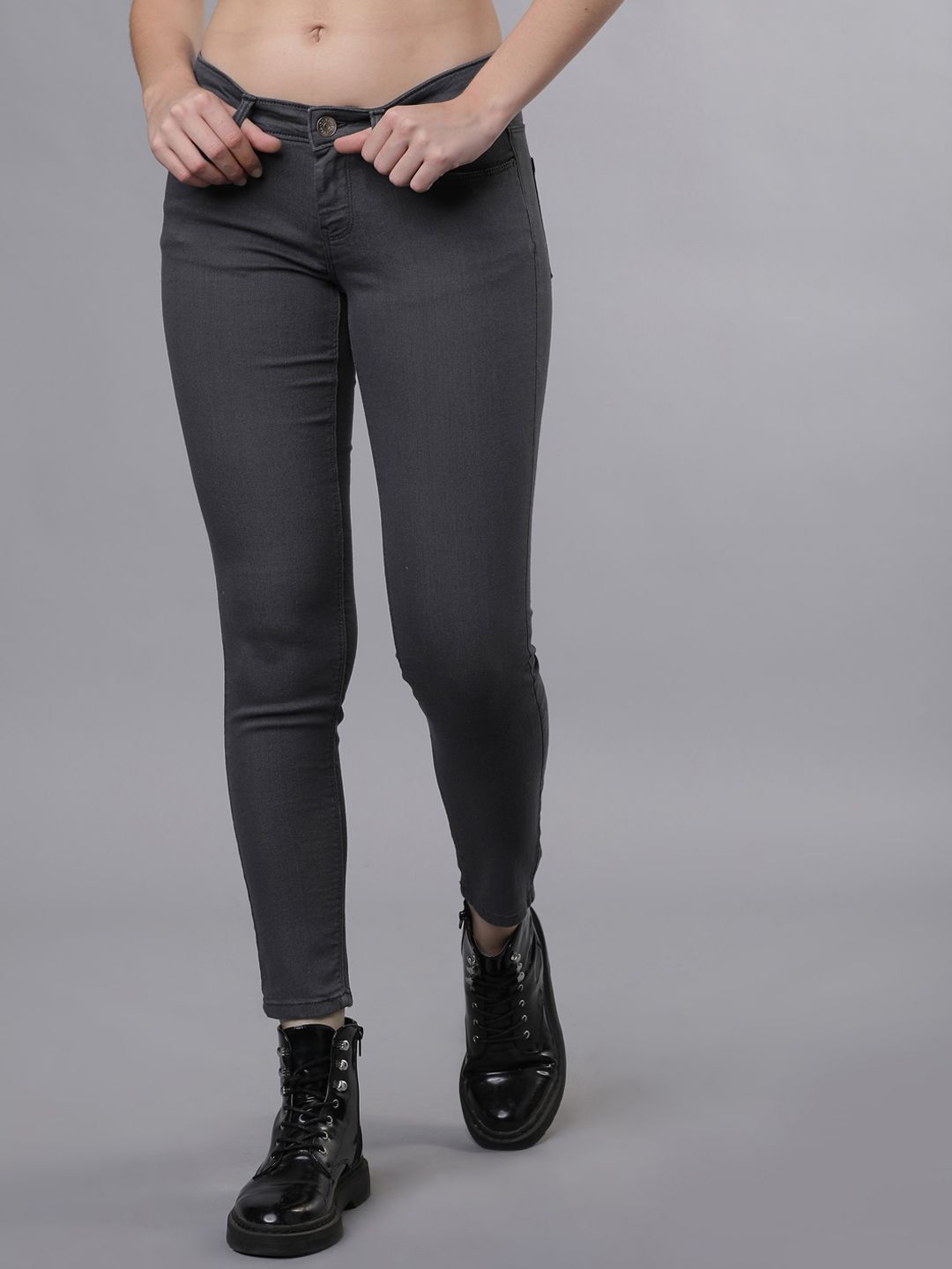 Tokyo Talkies Women Grey Super Skinny Fit Mid-Rise Clean Look Stretchable Jeans Price in India