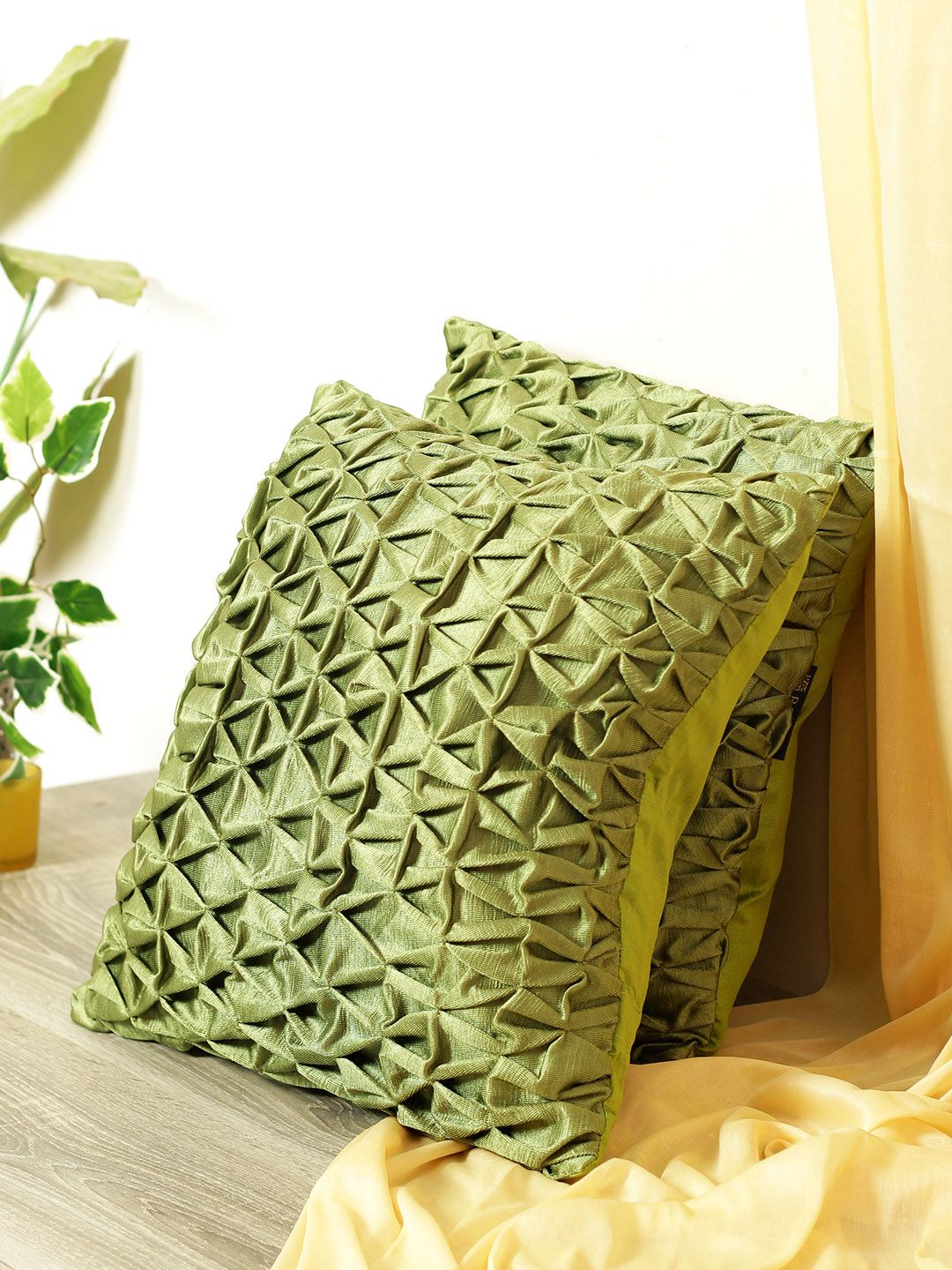 ROMEE Set of 2 Green Geometric Square Cushion Covers Price in India