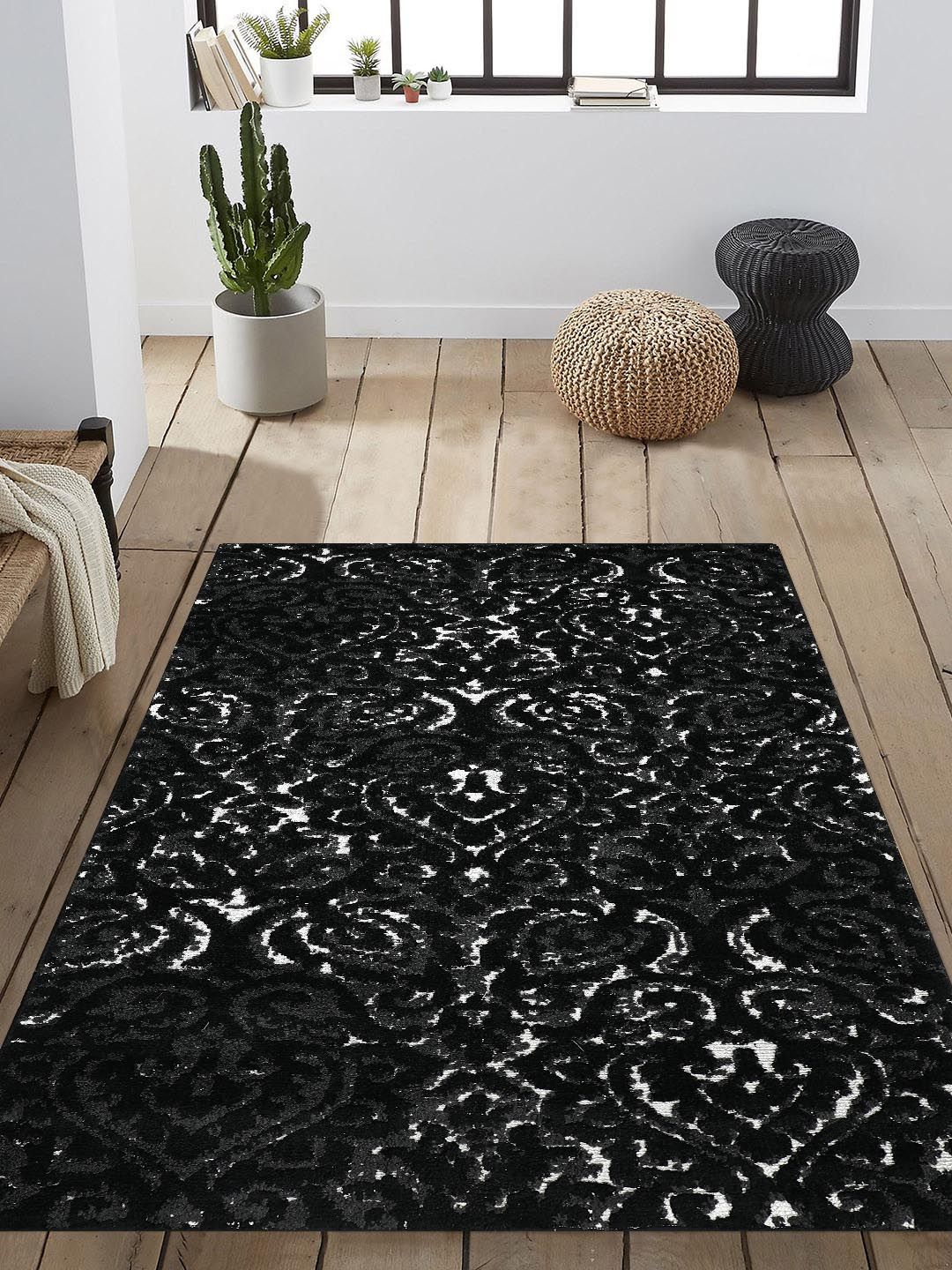 PRESTO Charcoal Grey & Black Ethnic Patterned Anti-Skid Carpet Price in India