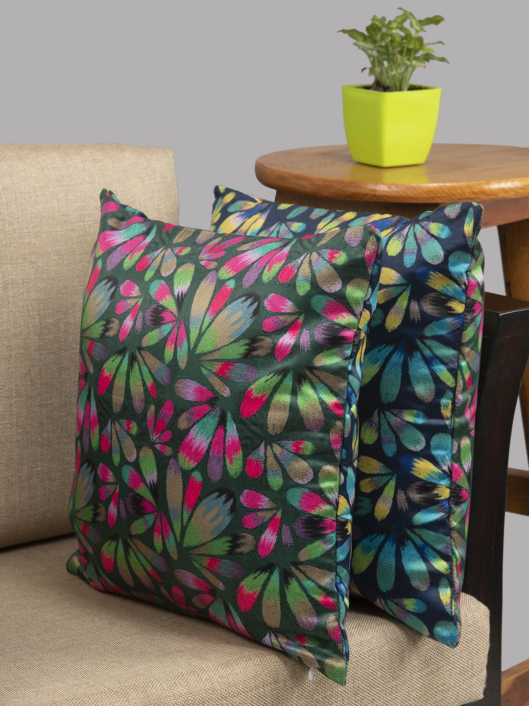 HOUZZCODE Green & Pink Set of 2 Floral Square Cushion Covers Price in India