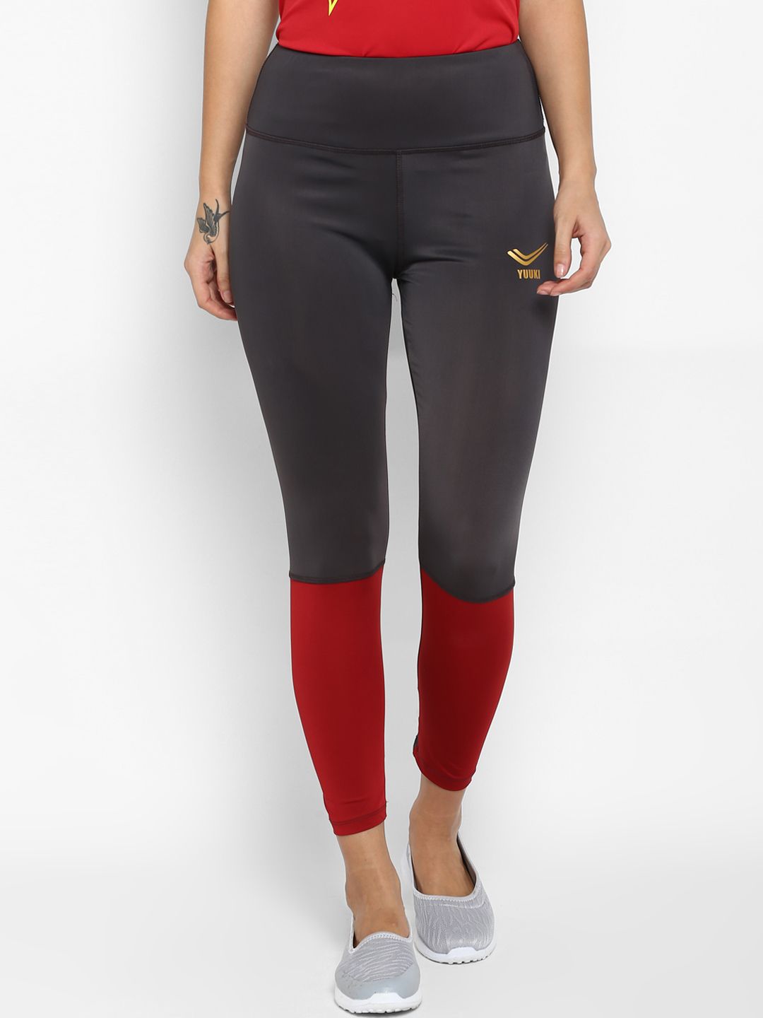 Yuuki Women Grey & Red Colourblocked Tights Price in India