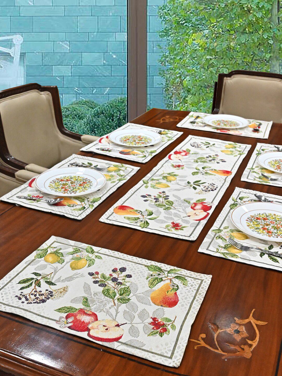 AVI Living Unisex Multicolored Set of 6 Table Mats & 1 Runner Price in India