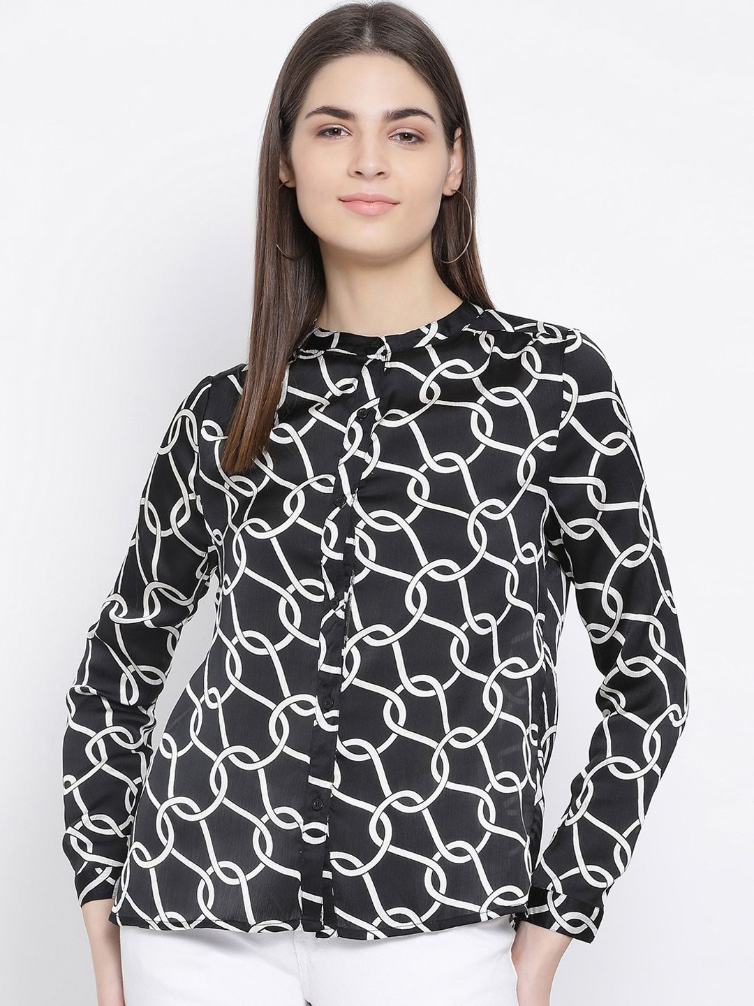 Oxolloxo Women Black & White Regular Fit Printed Casual Shirt