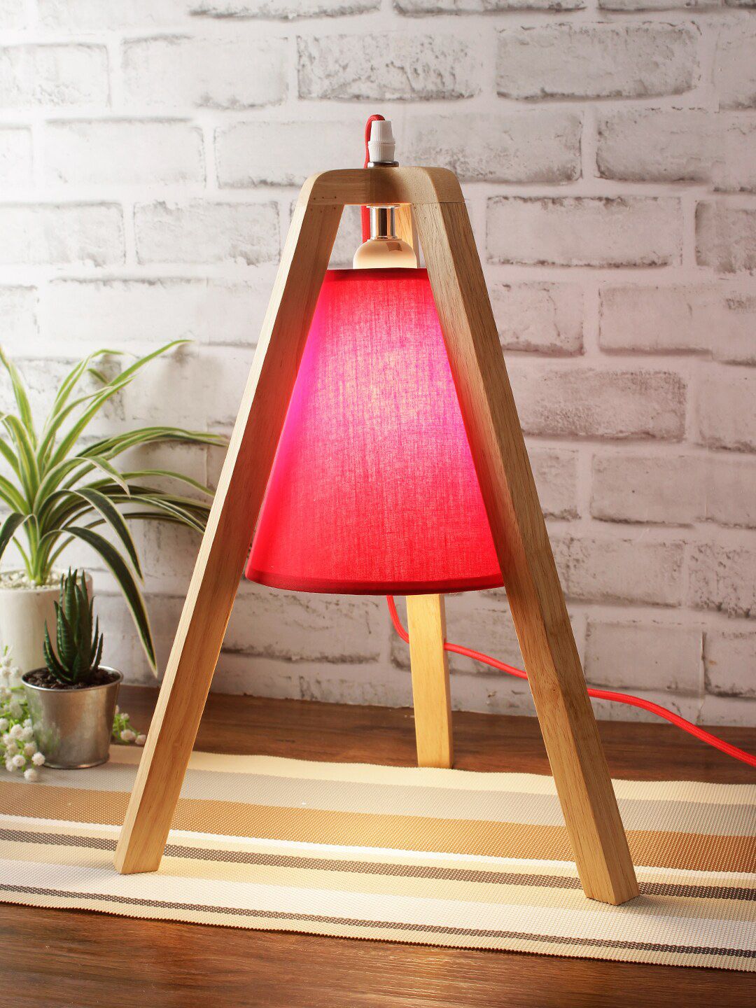 House Of Accessories Red & Beige Solid Contemporary Tripod Lamp Price in India