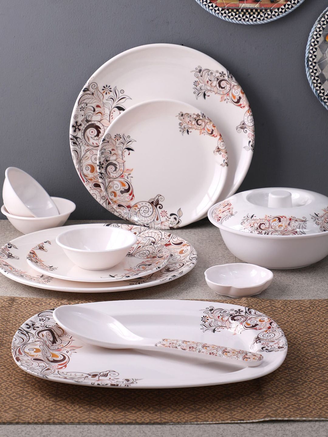Gallery99 Dinnerware Unisex White Set of 32 Traditional Dinner Set Price in India