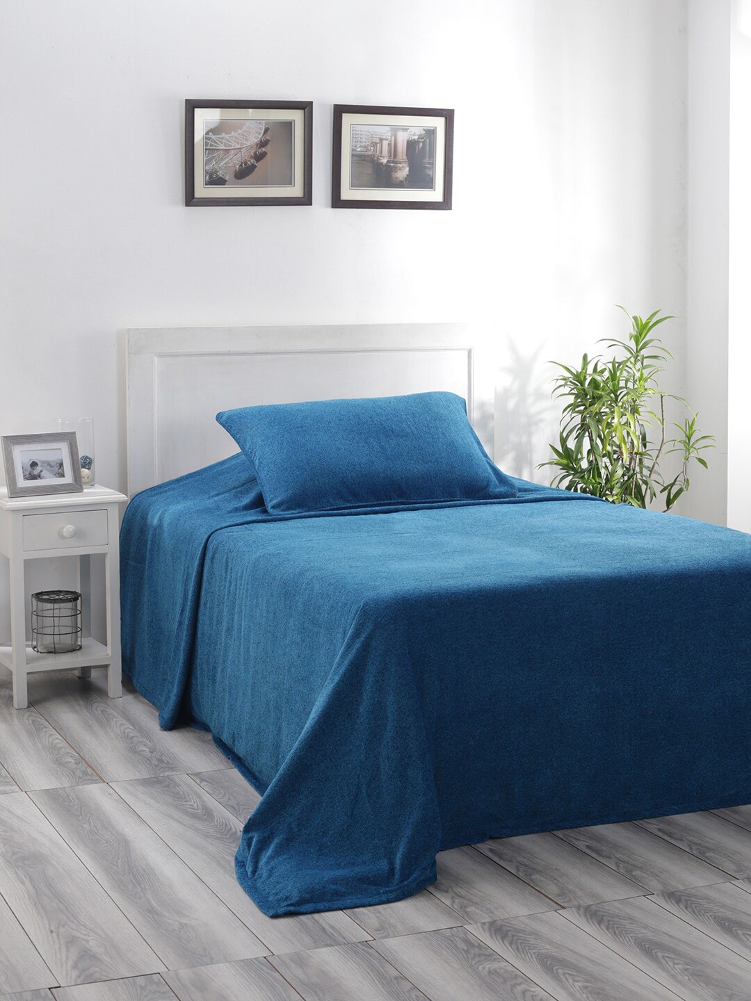 MASPAR Blue Solid Charlotte 310 GSM Single Bed Cover Price in India