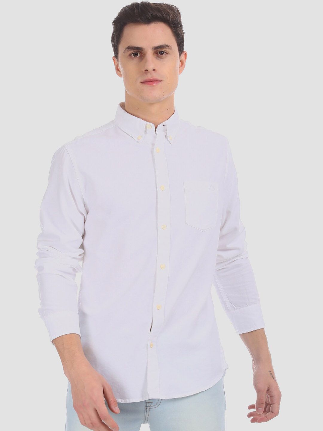 Aeropostale Men White Regular Fit Solid Casual Shirt