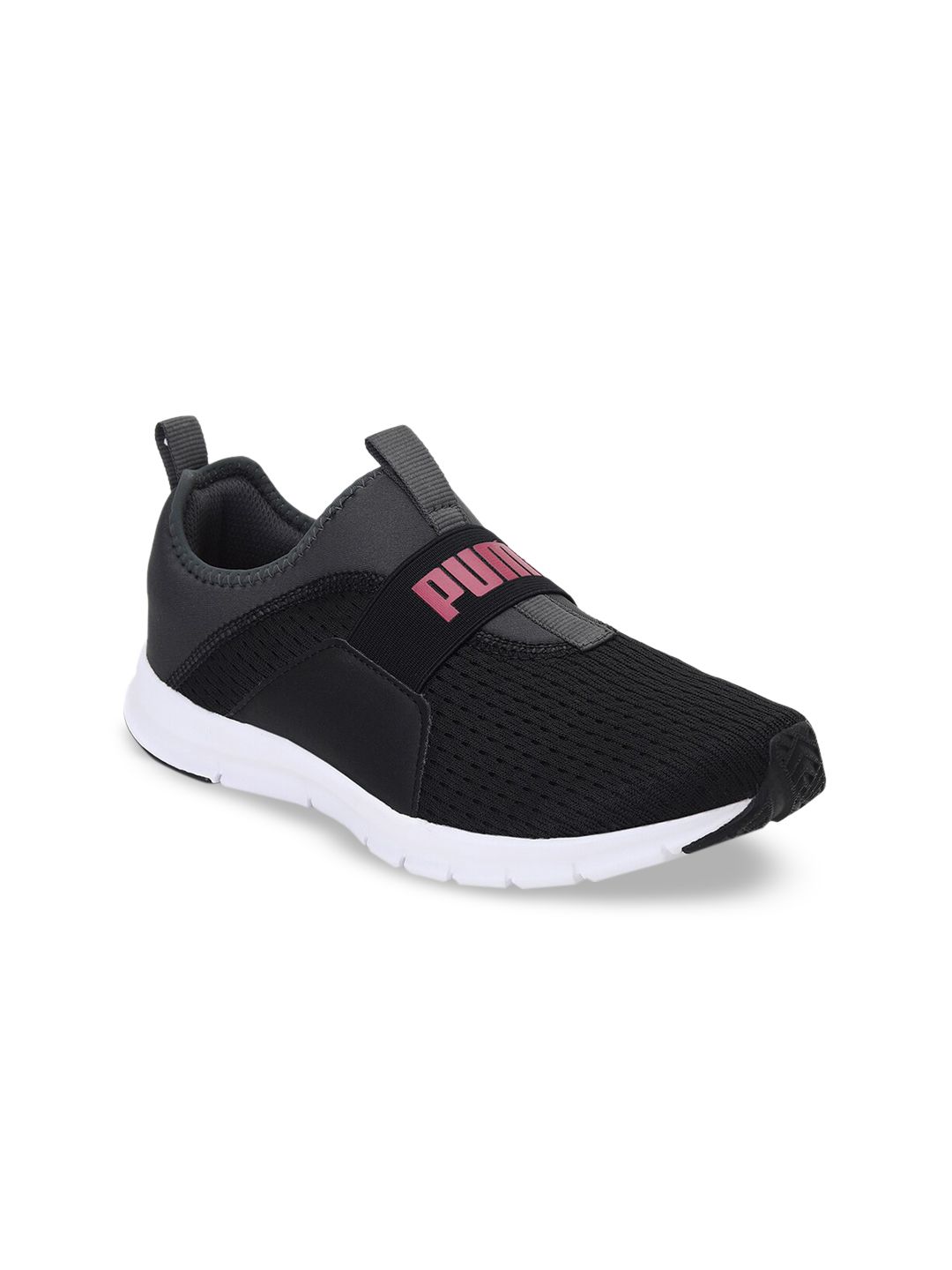 Puma Women Black Reck Wns Walking Shoes Price in India