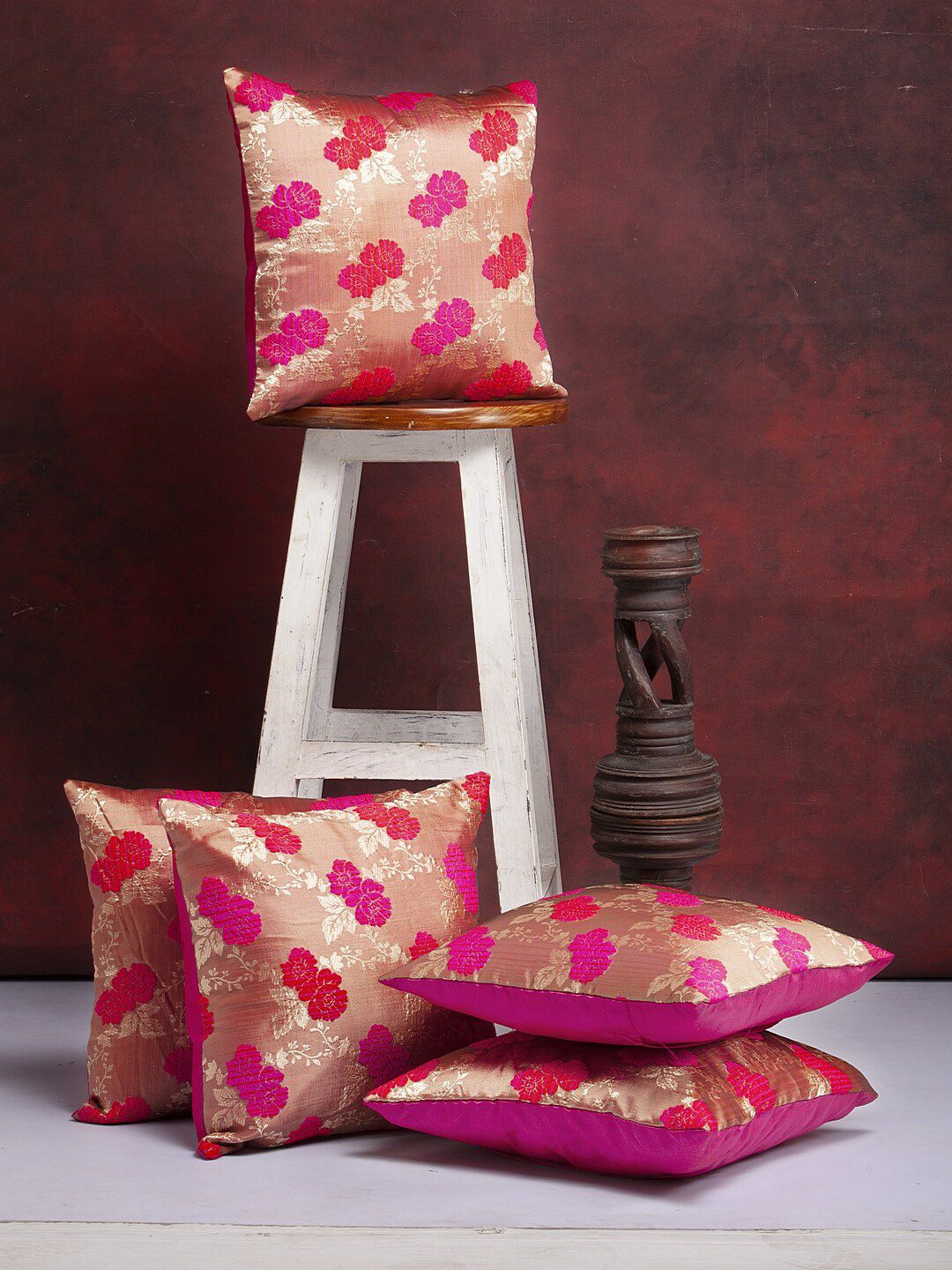 Alina decor Pink & Gold-Toned Set of 5 Floral Square Cushion Covers Price in India