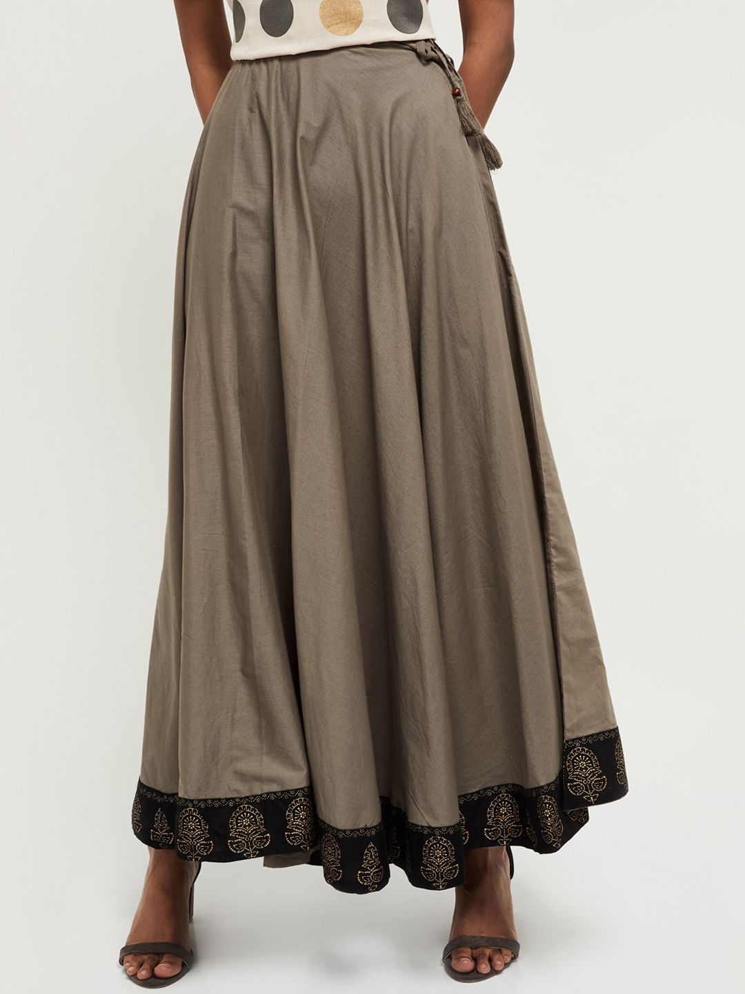 max Women Grey & Black Solid Tassel Detailed Maxi Skirt
