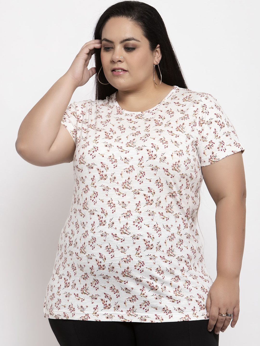 plusS Women Off-White Floral Printed Round Neck T-shirt