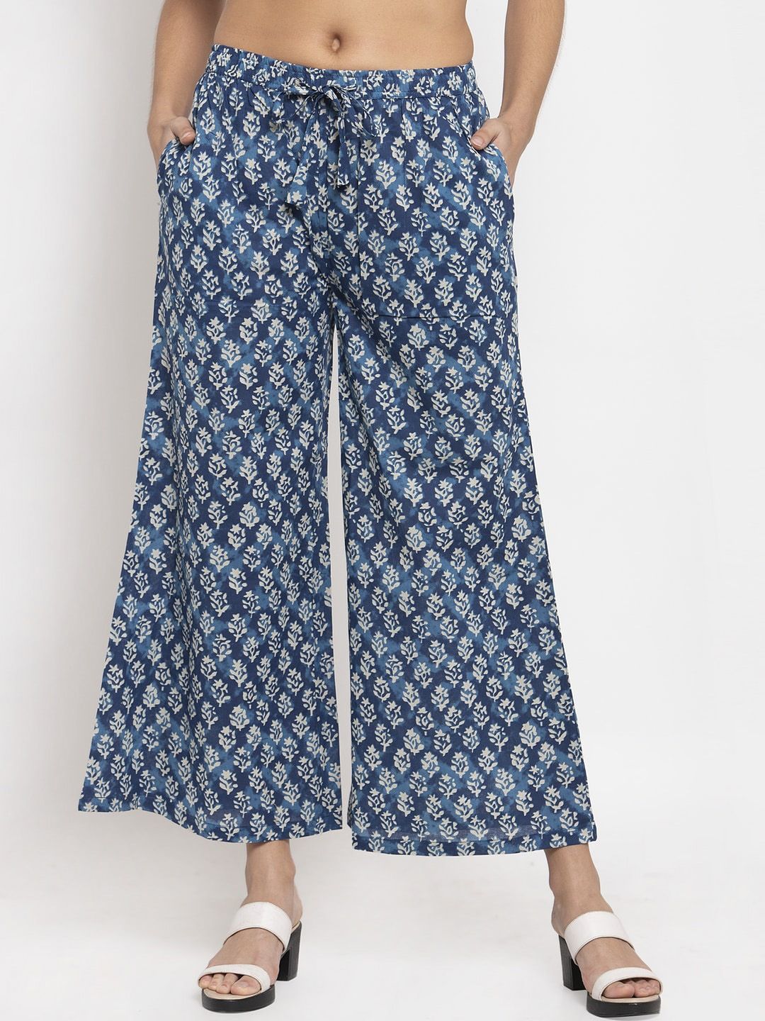 SOUNDARYA Women Blue & White Printed Flared Palazzos
