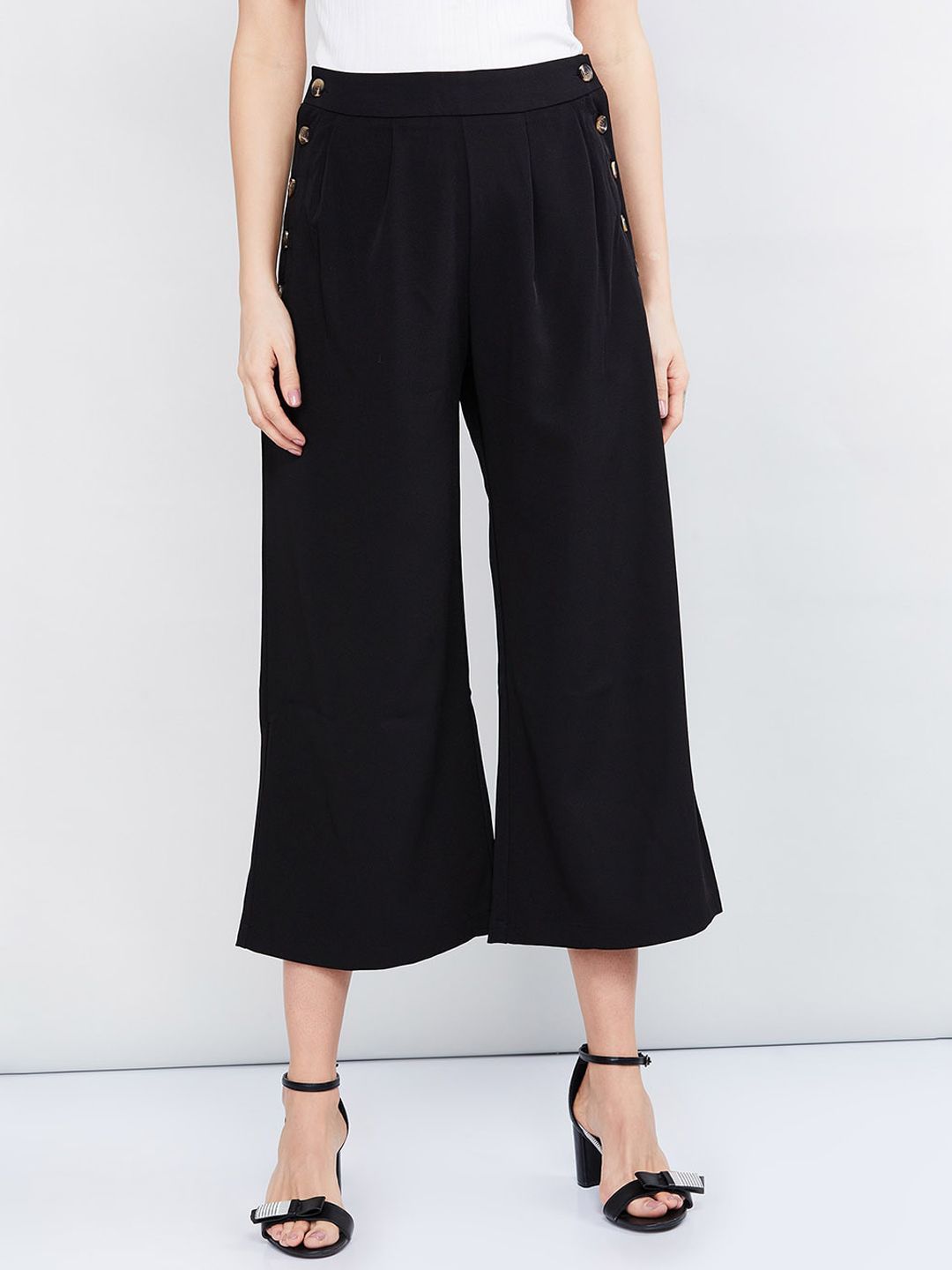 max Women Black Regular Fit Solid Culottes