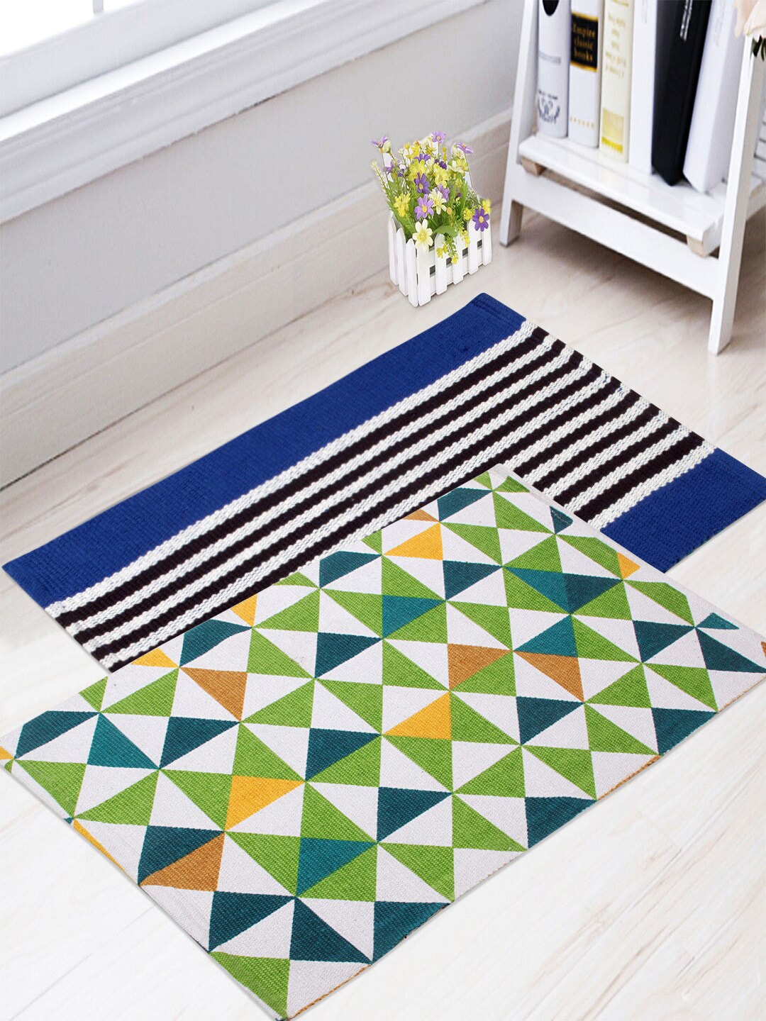 Saral Home Set of 2 Blue and White Geometric Print Modern Cotton Rug Price in India