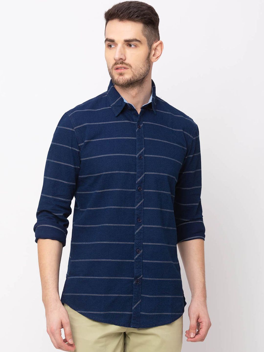 Globus Men Blue Regular Fit Striped Casual Shirt