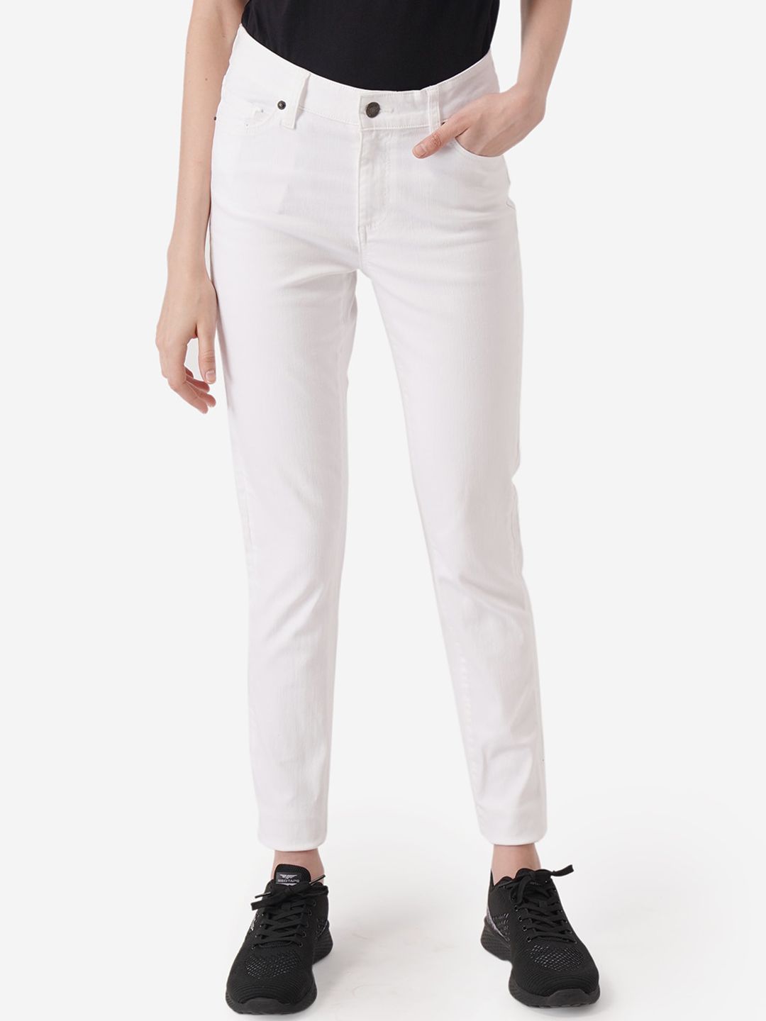 Mode by Red Tape Women White Skinny Fit Mid-Rise Clean Look Jeans Price in India