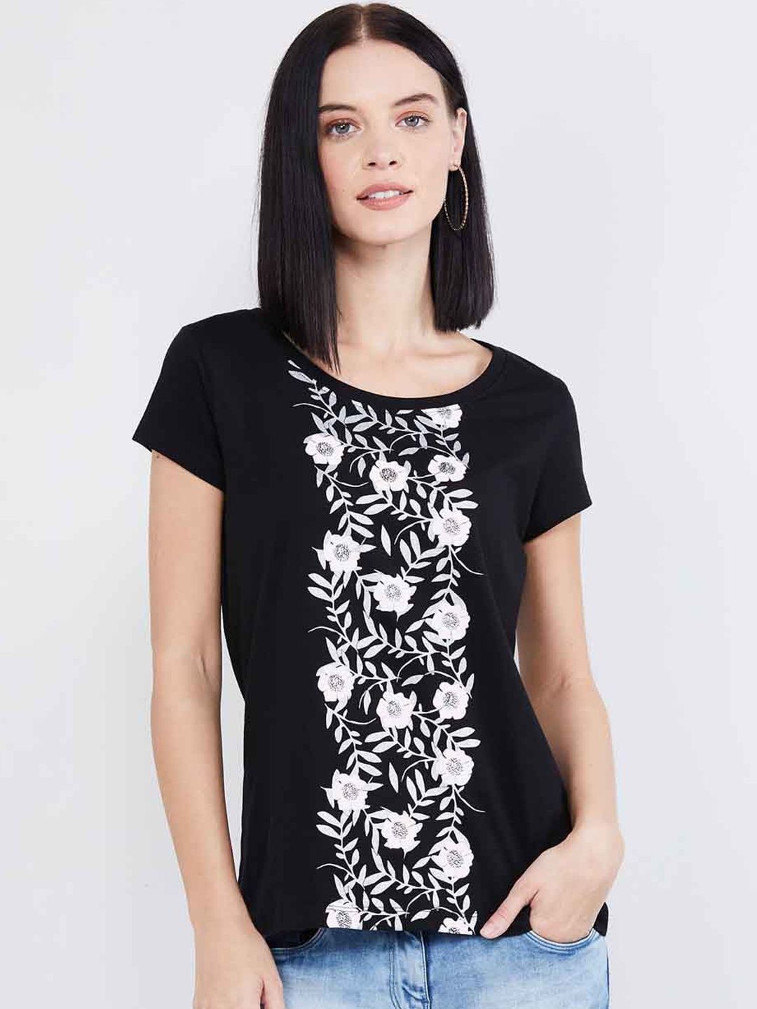 max Women Black & White Floral Print Round Neck T-shirt