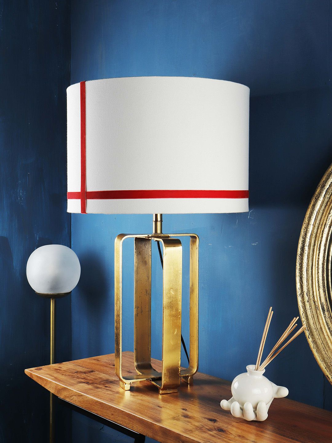 Grated Ginger White Self Design Cross Table Lamp Price in India