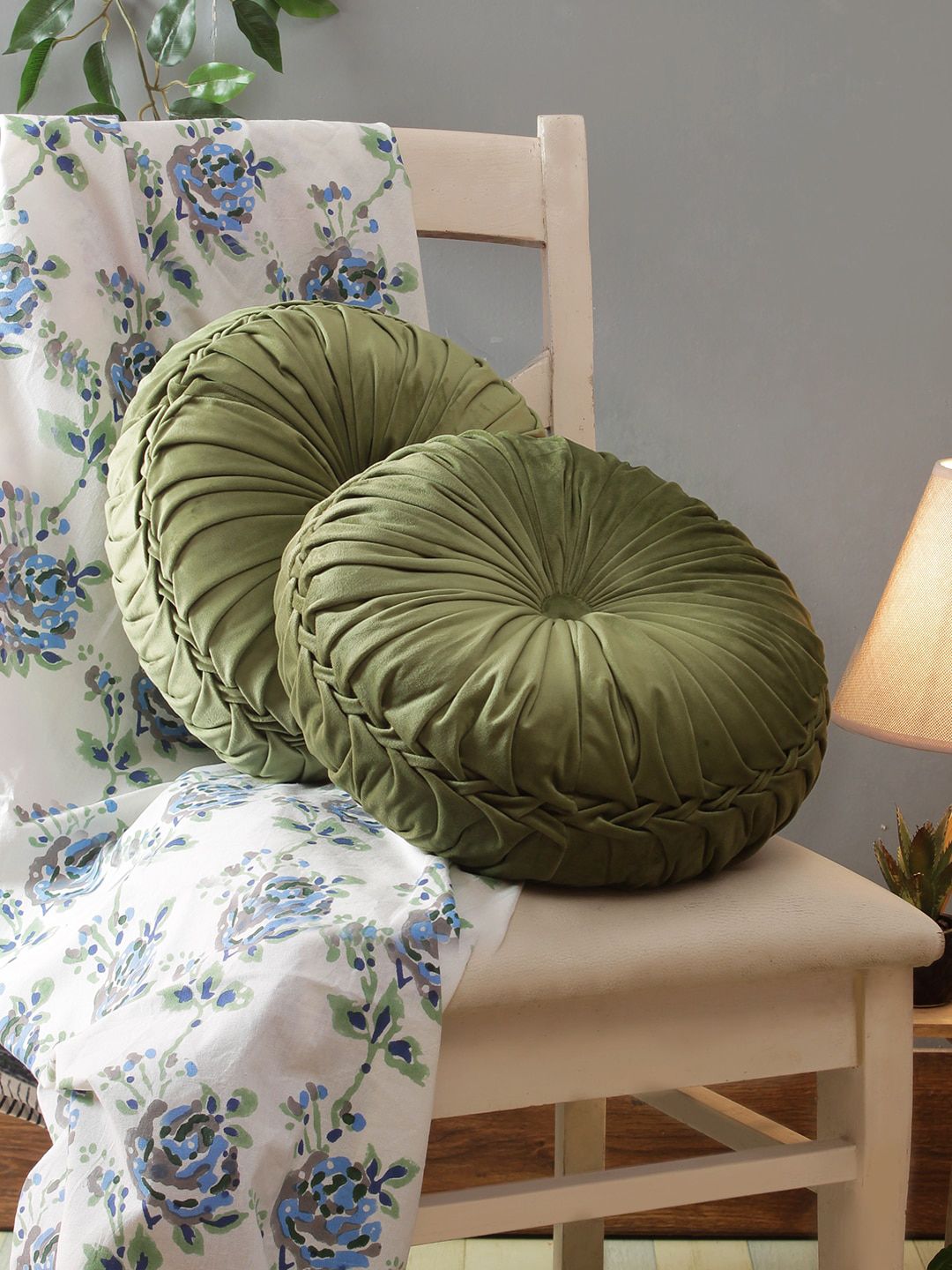 ROMEE Set Of 2 Green Solid Round Cushions Price in India