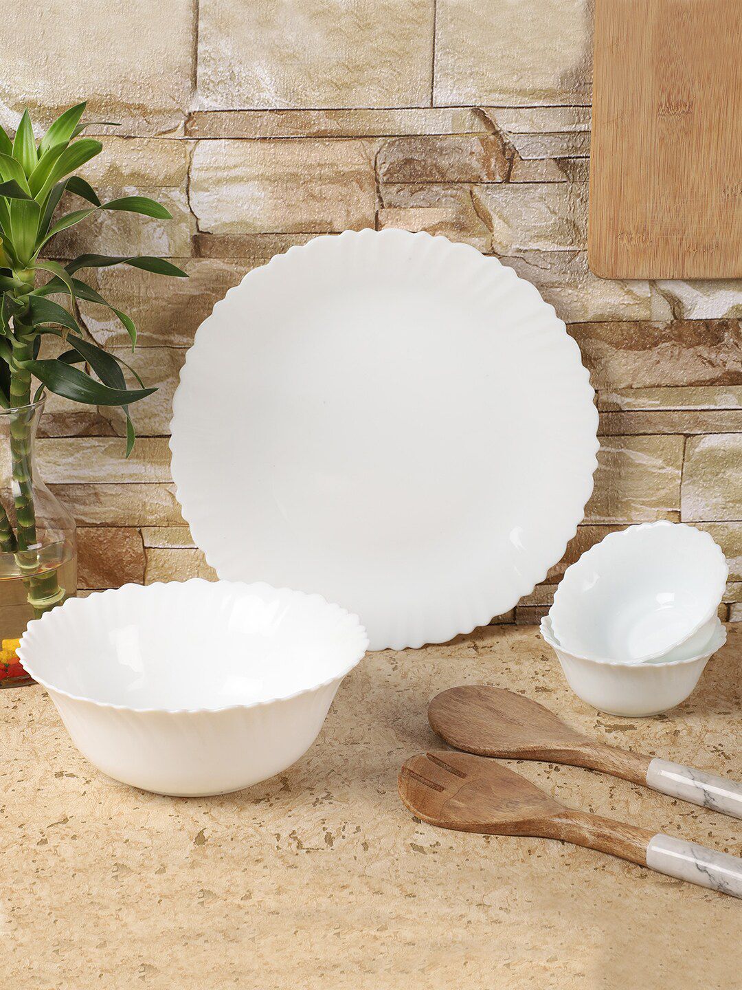 CDI White Solid Opalware 14-Piece Dinner Set Price in India