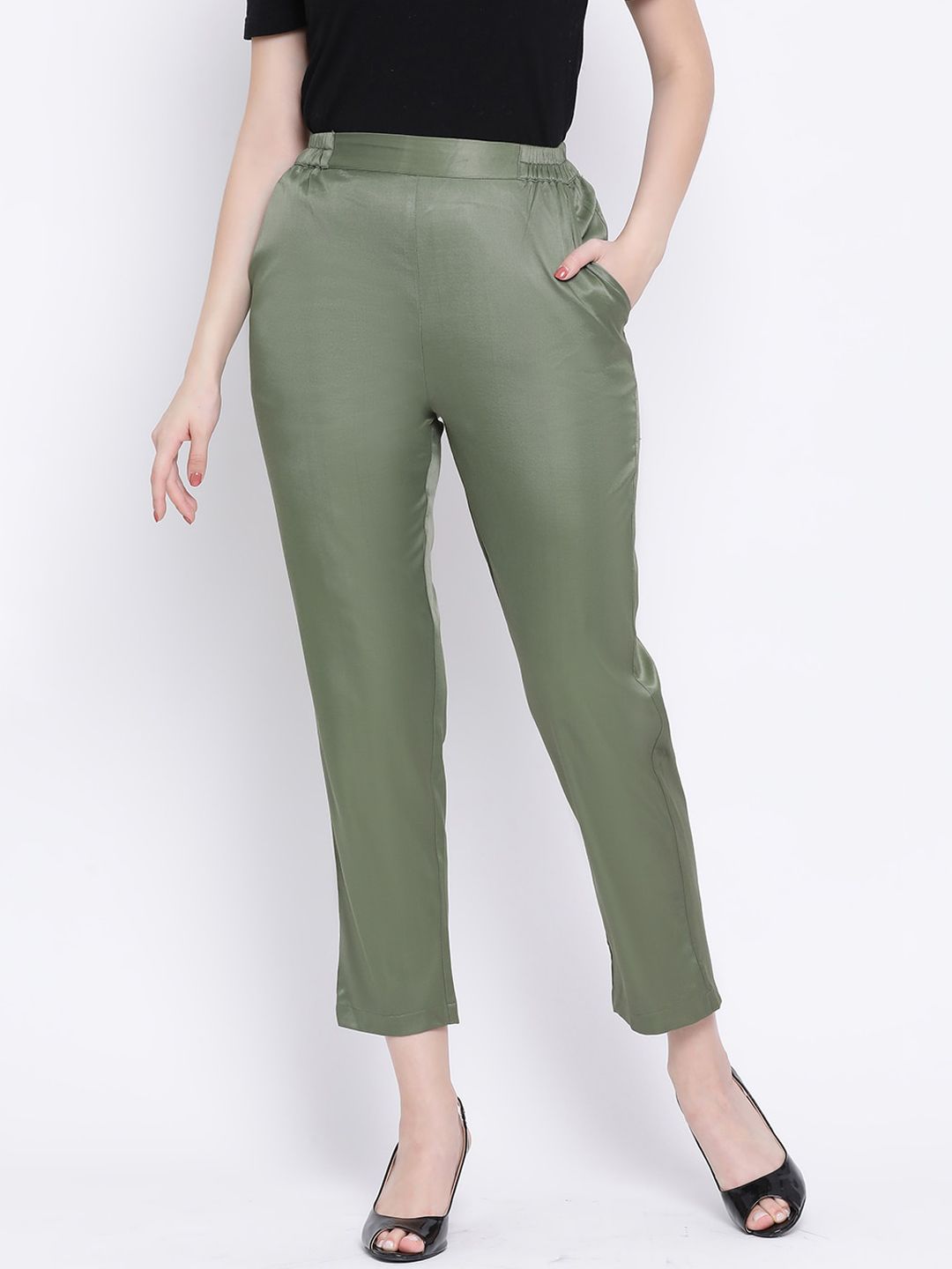 Oxolloxo Women Green Regular Fit Solid Regular Trousers