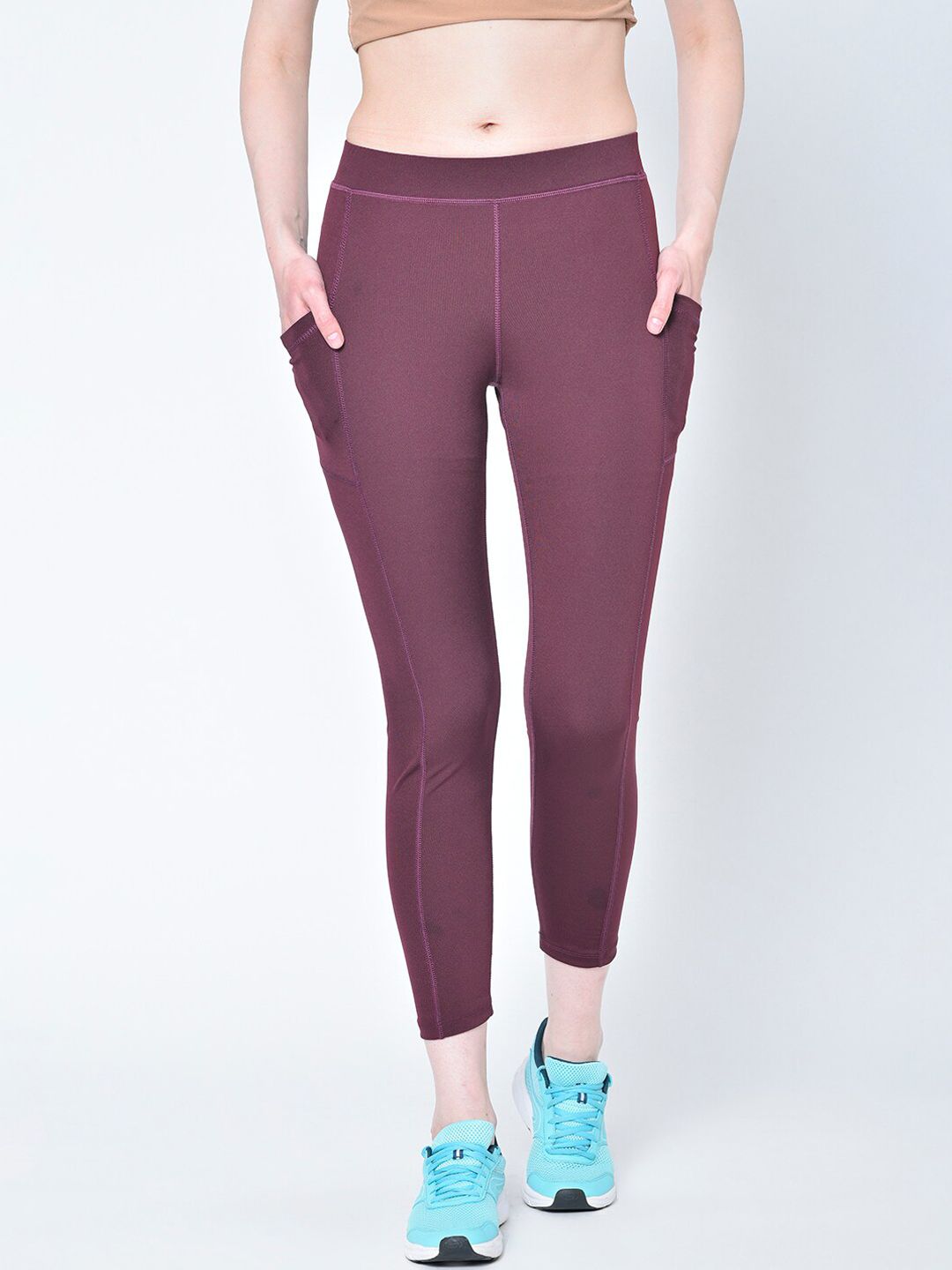 Chkokko Women Burgundy Solid Cropped Yoga Tights Price in India