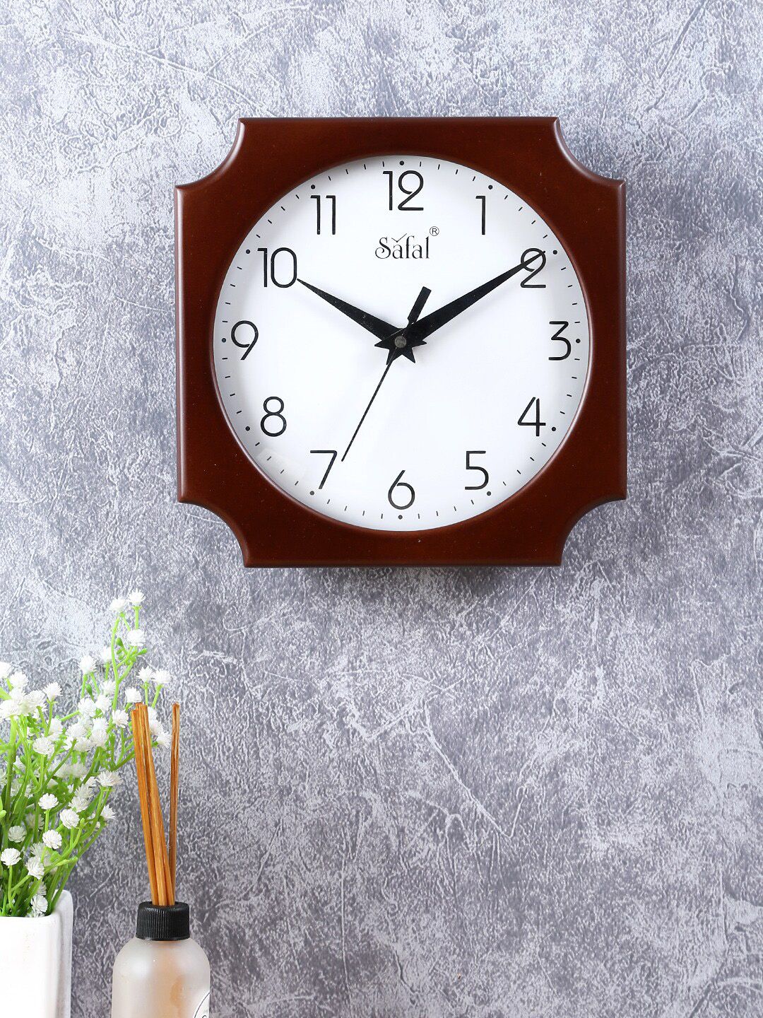 Safal White & Brown Solid Abstract-Shaped Analogue Wall Clock Price in India