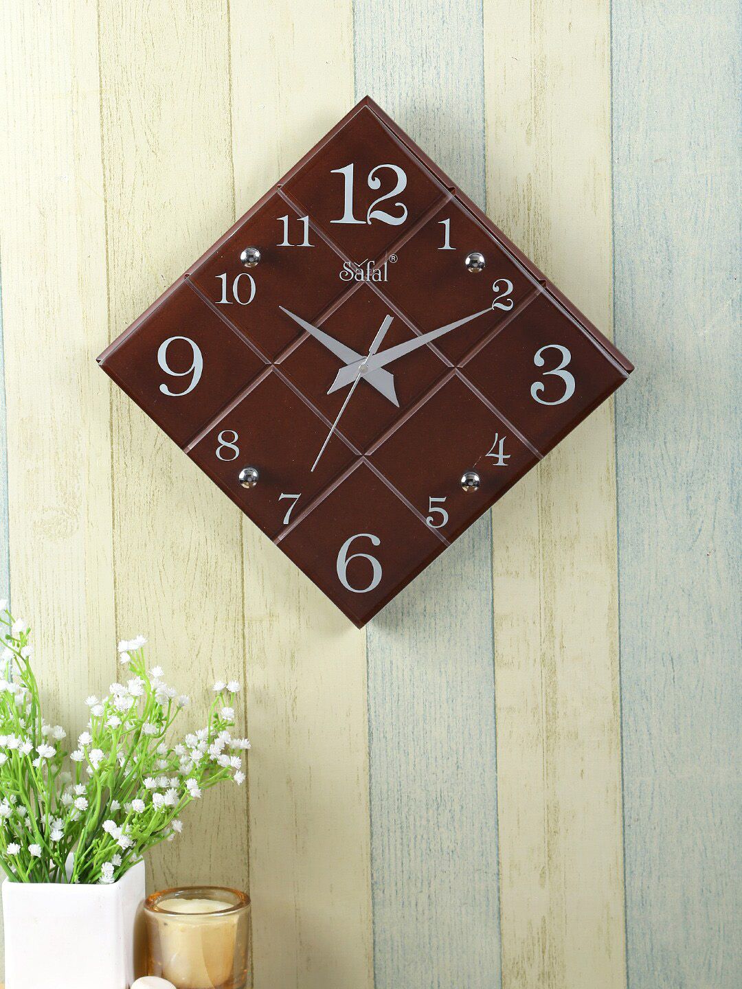 Safal Brown 32cm Dial Analogue Wall Clock Price in India
