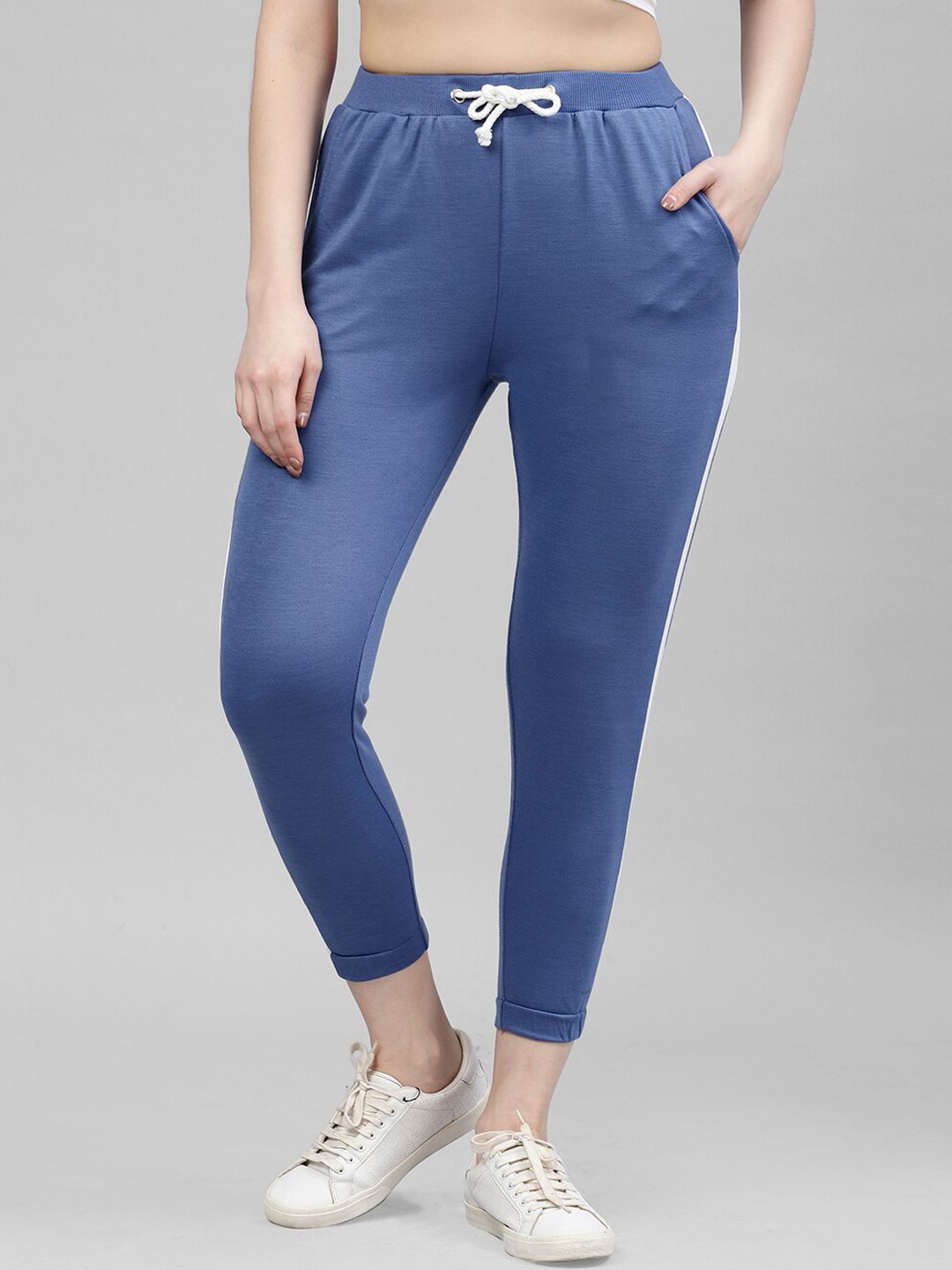 KASSUALLY Women Blue Regular Fit Solid Joggers