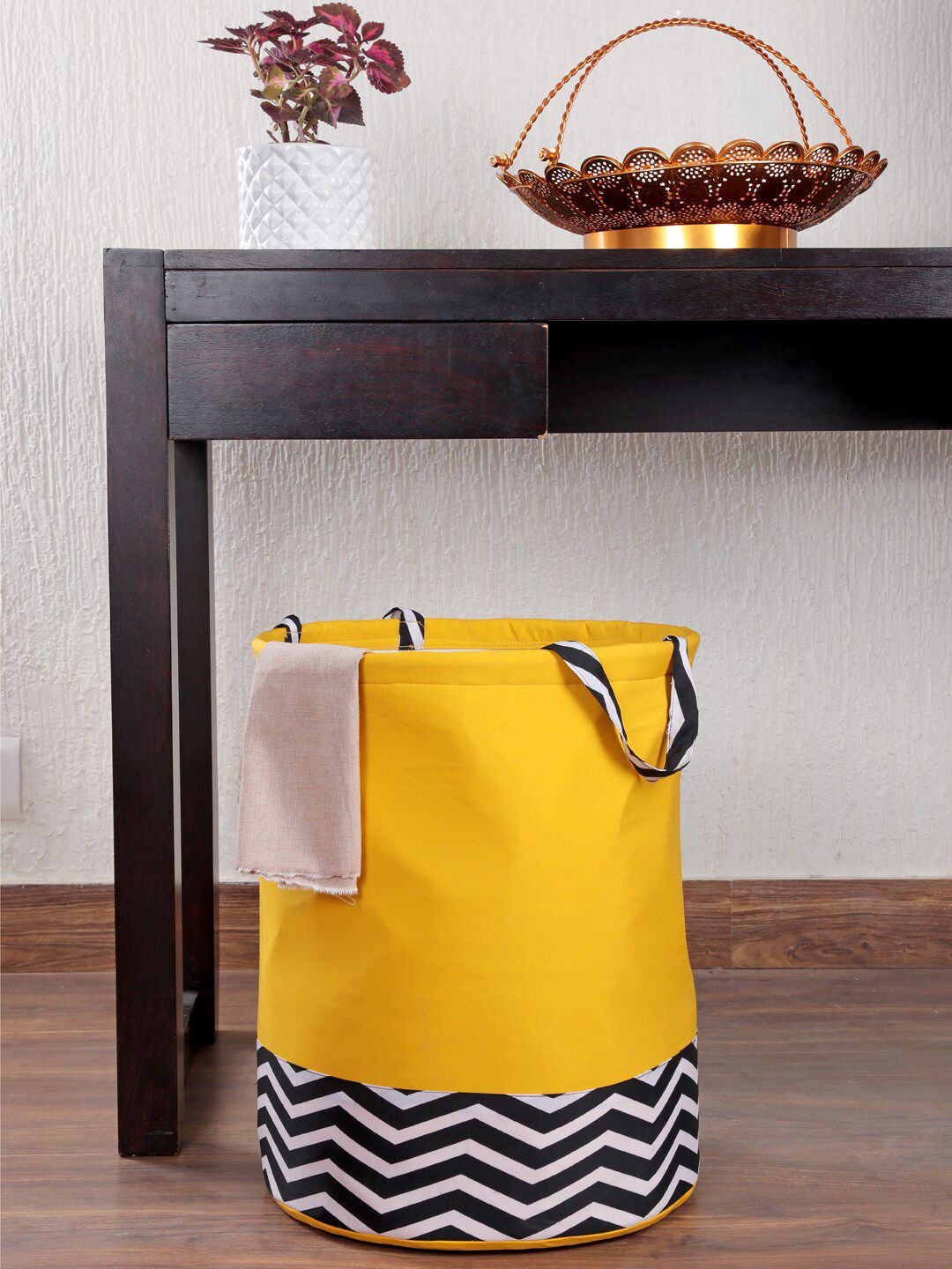 My Gift Booth Yellow & Black Solid Water-Resistant Laundry Bag Price in India