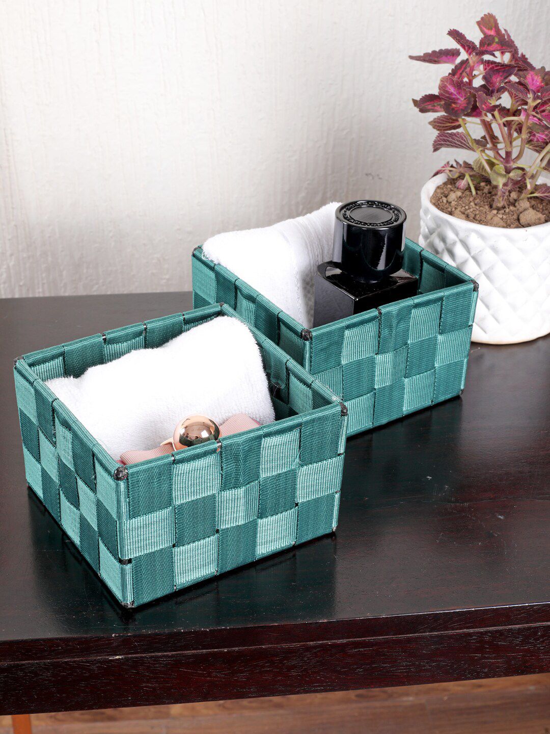 My Gift Booth Set Of 2 Green Checked Sustainable Wire Basket Price in India