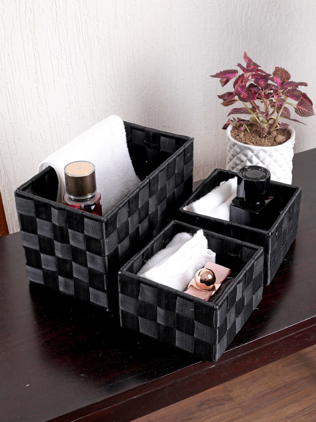 My Gift Booth Set Of 3 Black & Grey Checked Sustainable Wire Basket Price in India