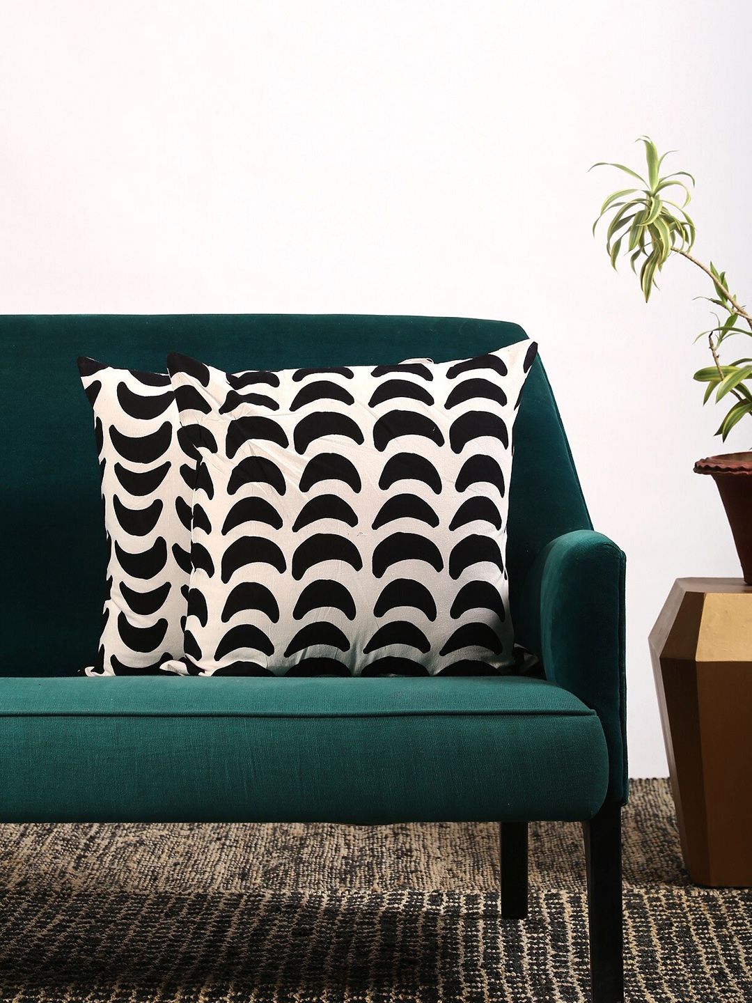 Contrast Living Set Of 2 Black & White Printed Square Cushion Covers Price in India