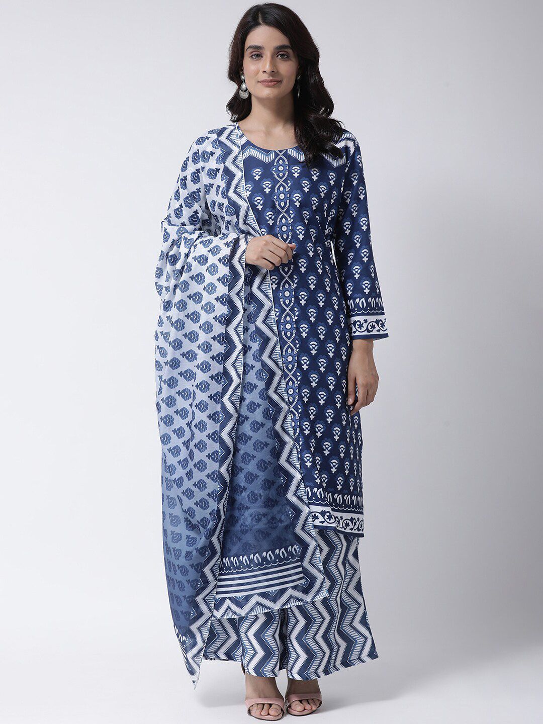 Hangup Women Blue & White Floral Printed Ombre-Dyed Hangup Dupatta Price in India