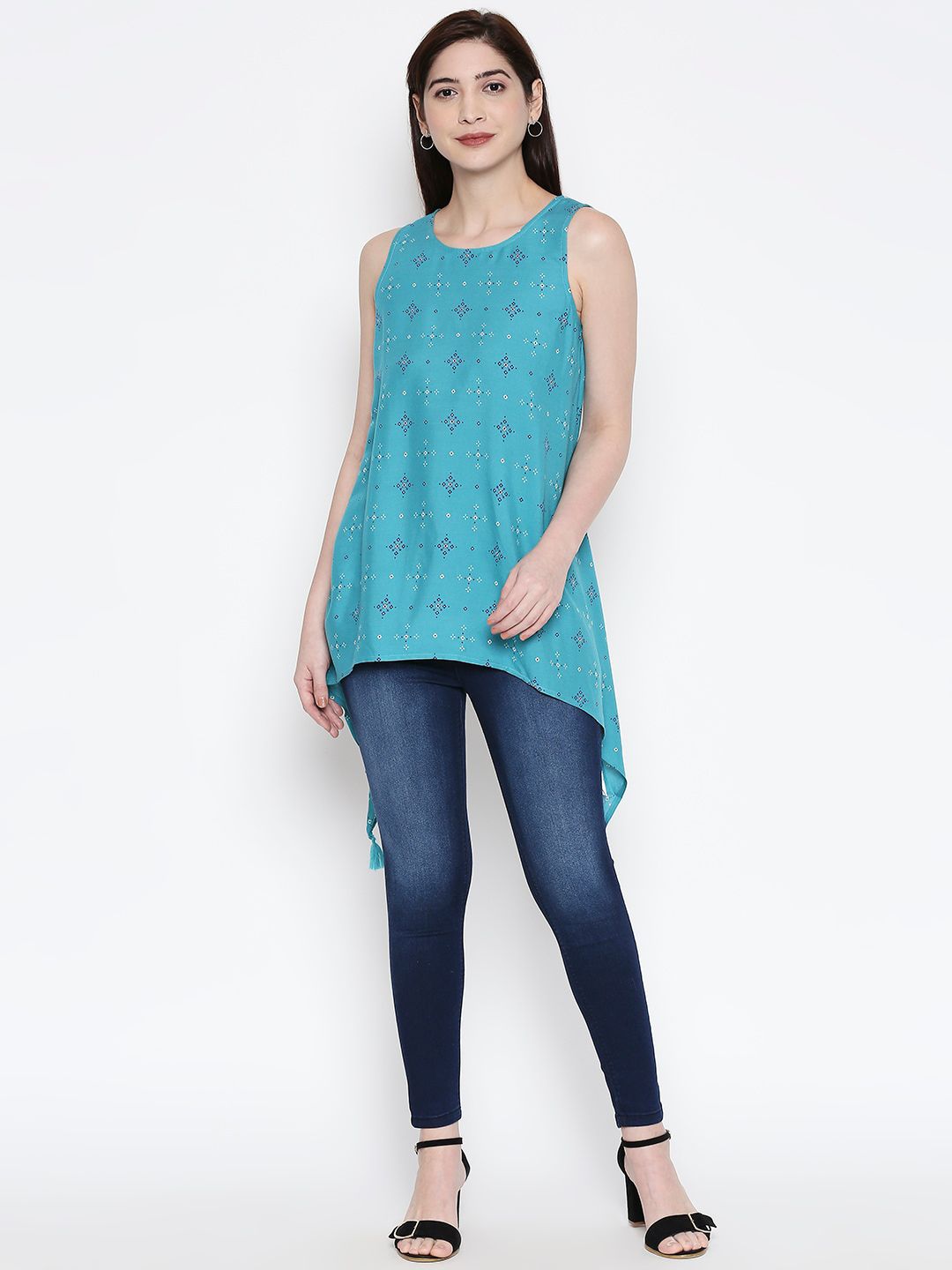 People Women Teal Blue & White Printed Tunic Price in India