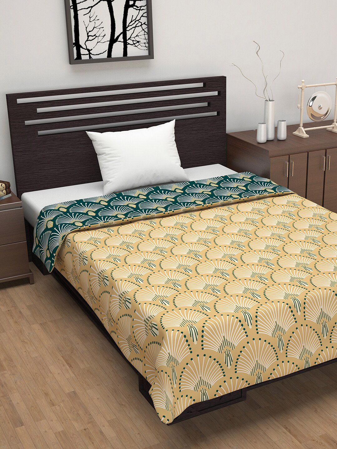 Divine Casa Beige & Green Geometric Mild Winter 110 GSM Single Bed Dohar Price in India