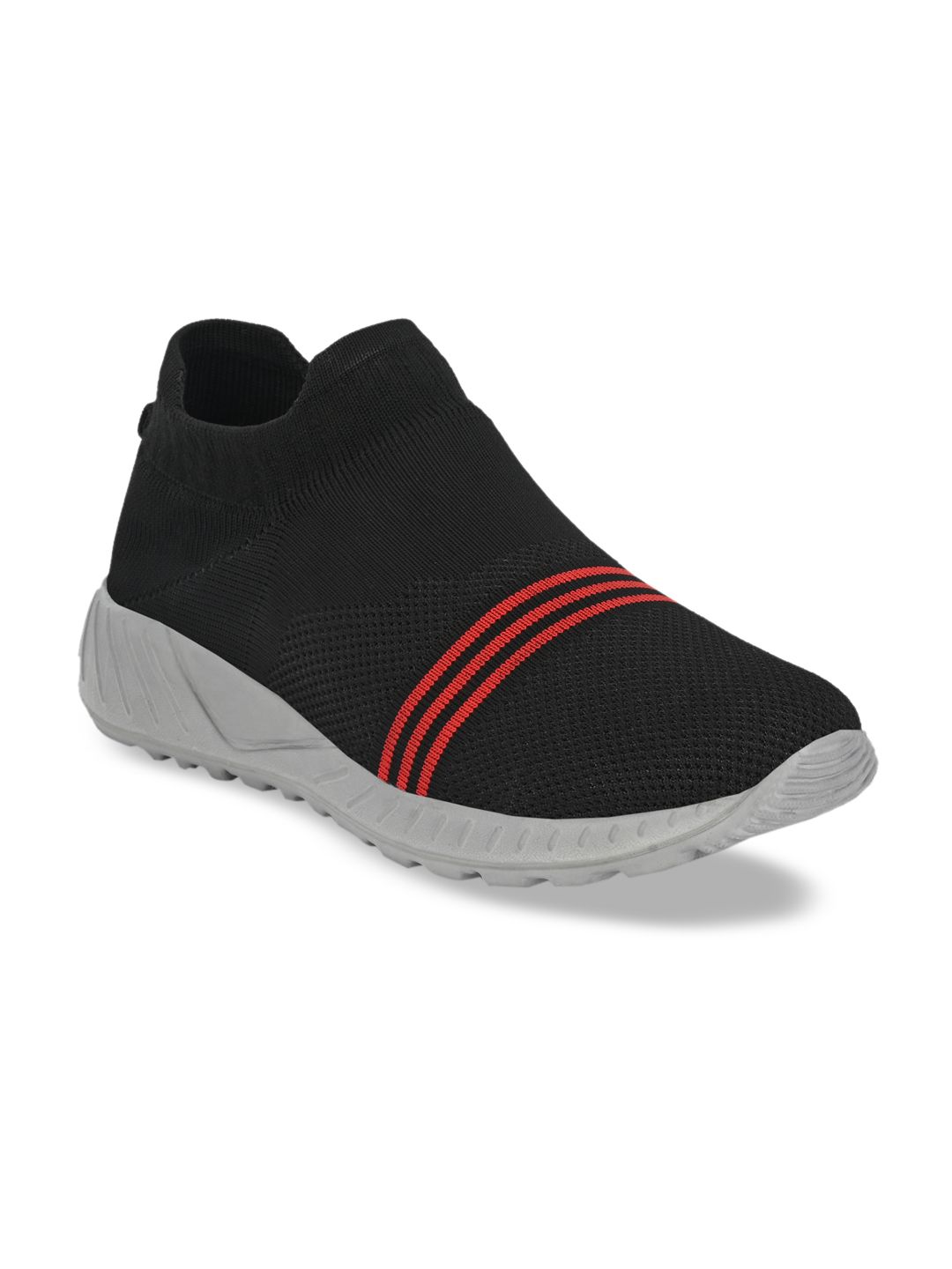 Mactree Men Black Slip-On Sneakers