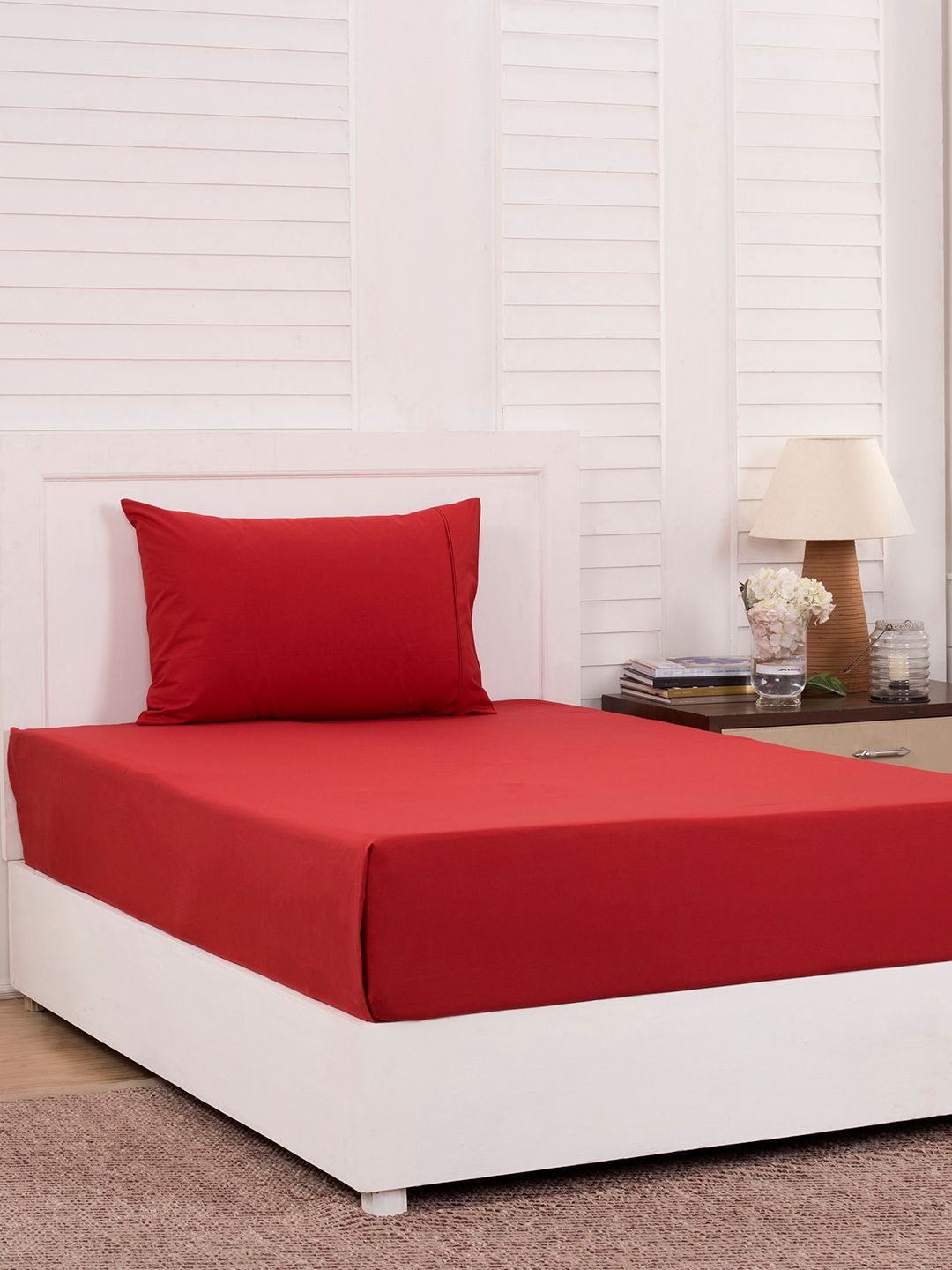 MASPAR MASPAR Lacquer Red Cotton 200 TC Fitted Single Fine Bedsheet with a Pillow Cover-60 x 88 inches