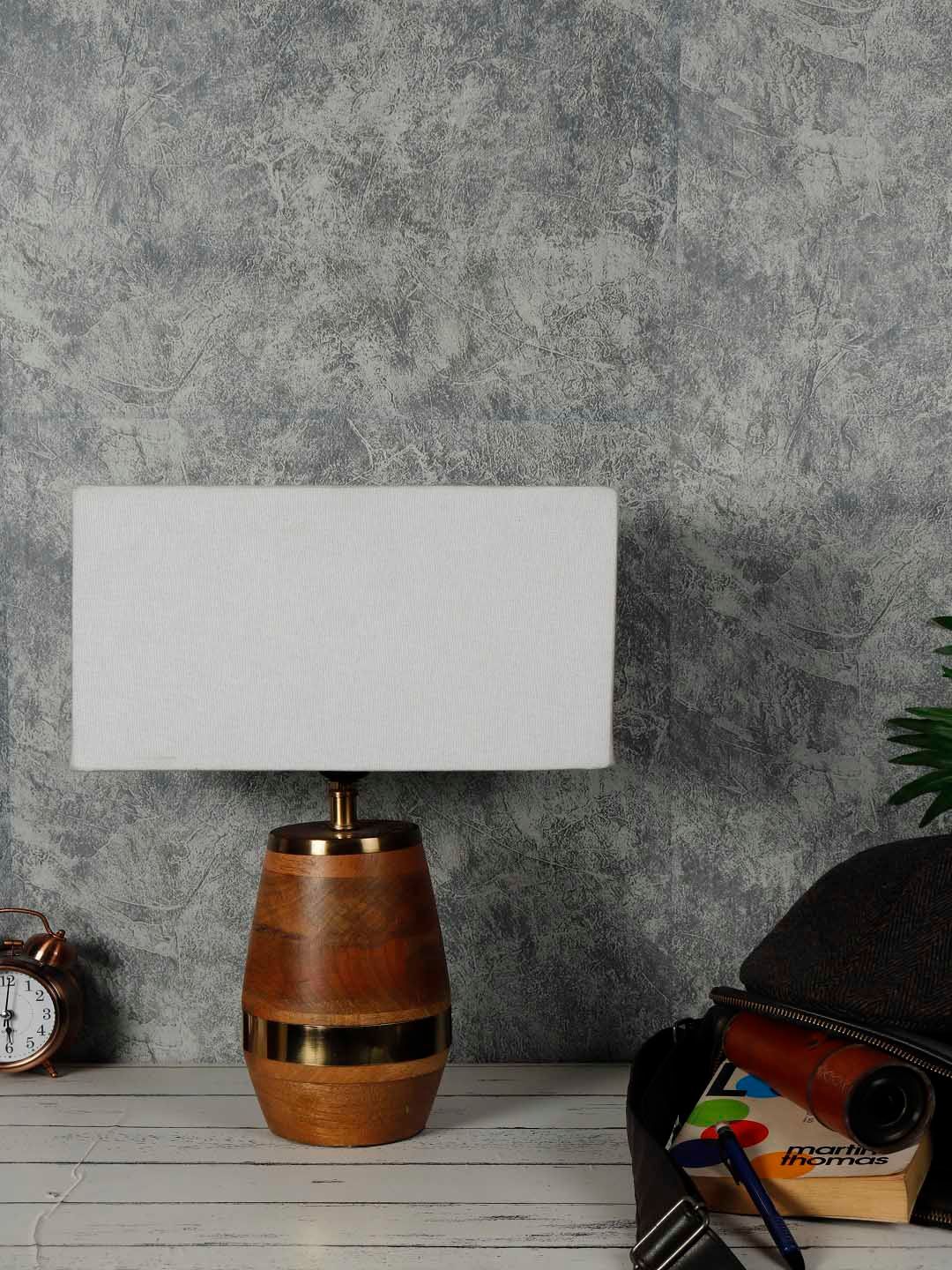 mina ライトグレーXS Amazon.co.jp : LEXON ポータブルLEDミニランプ MINA オレンジ 連続