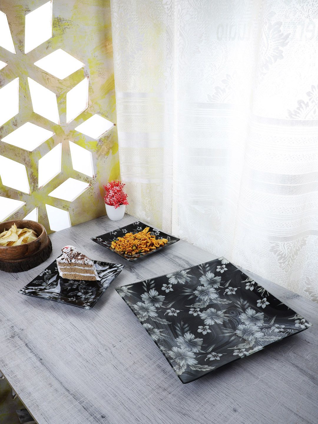 ceradeco Black & White Printed 7 Pieces Small Plates With Serving Tray Price in India