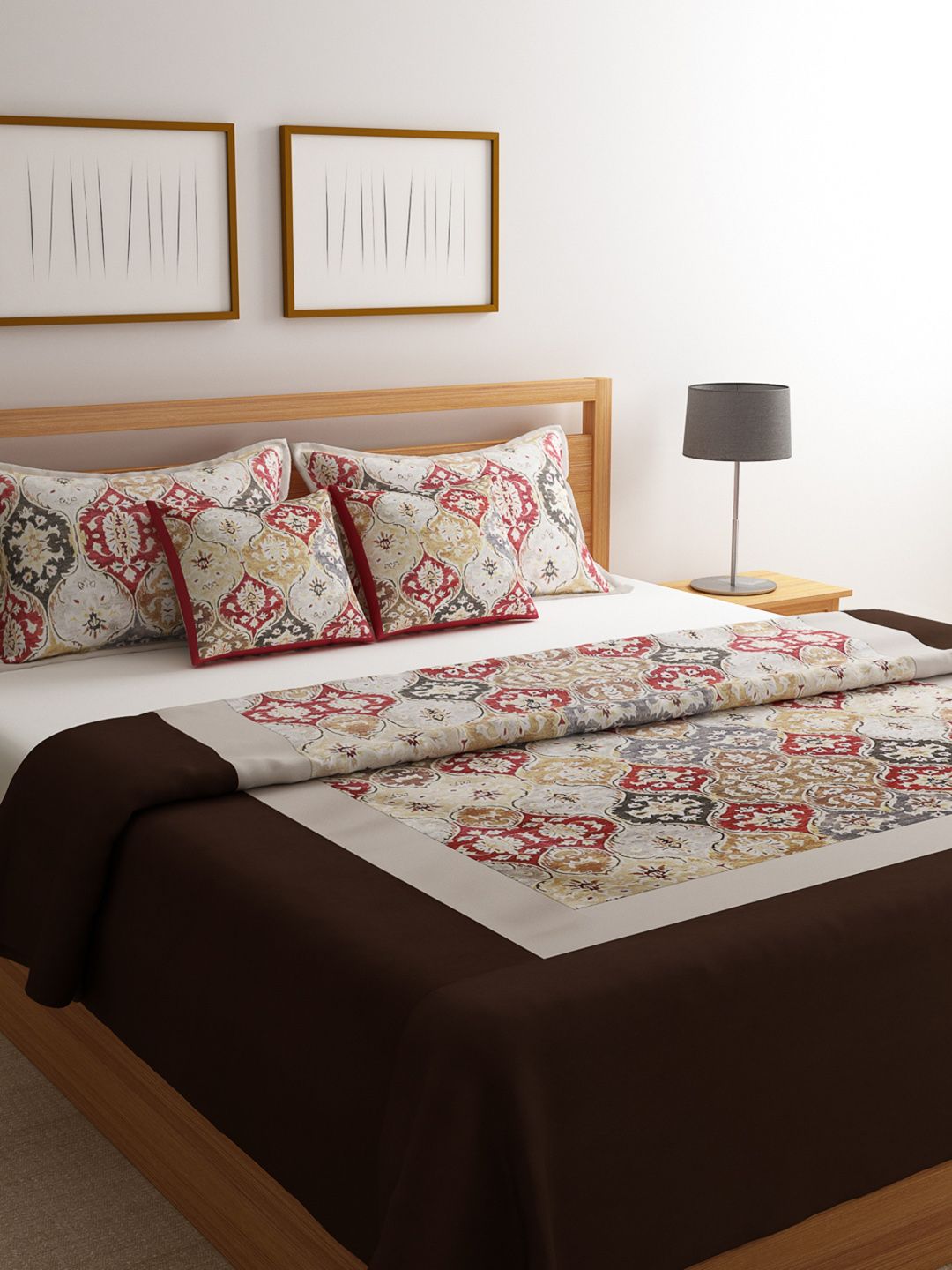 ROMEE Black & Red Ethnic Motifs Printed Bed Cover With 2 Pillow Covers & 2 Cushion Covers Price in India